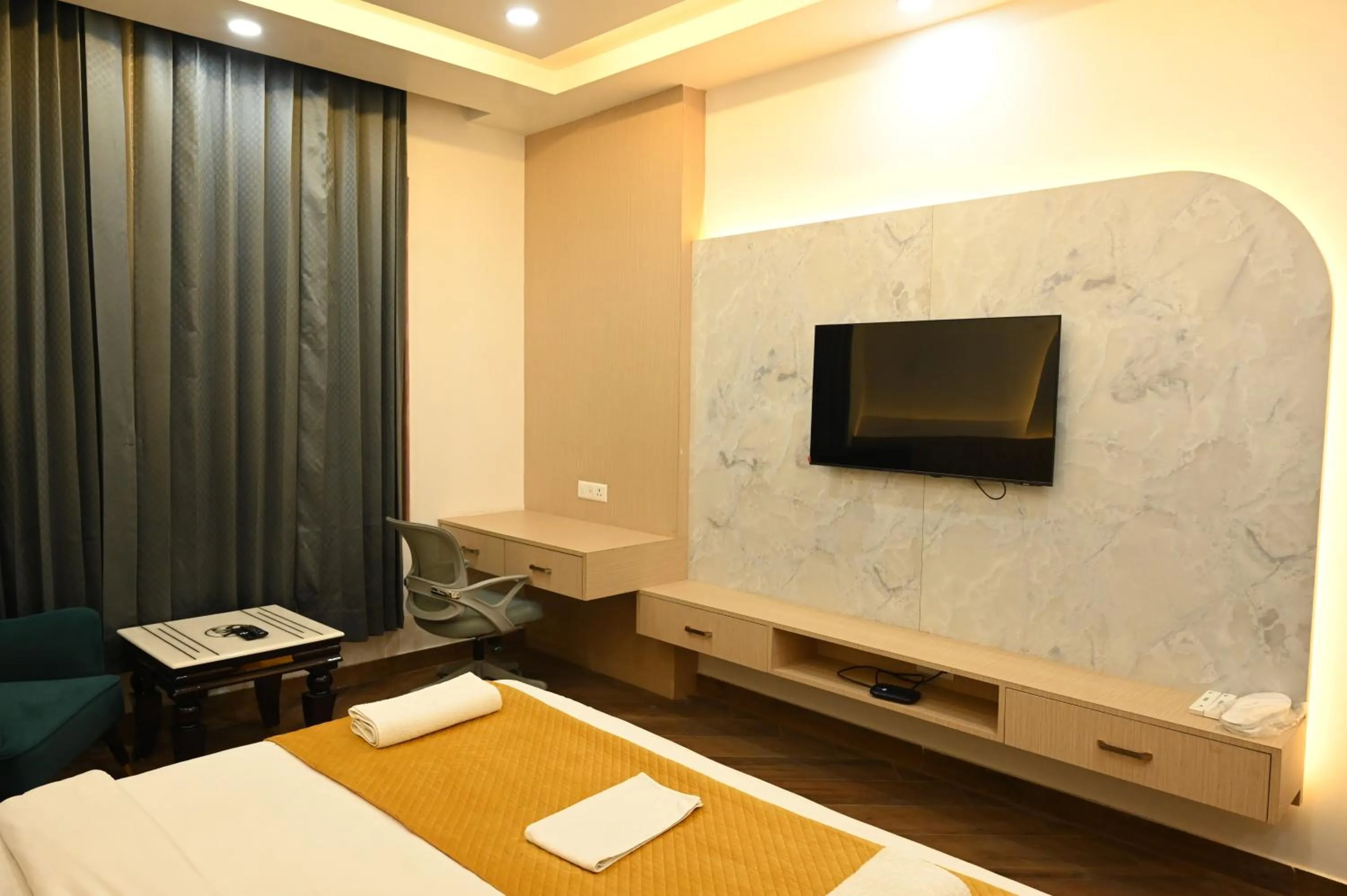 TV and multimedia in TrimHotel Shubharambh Ayodhya