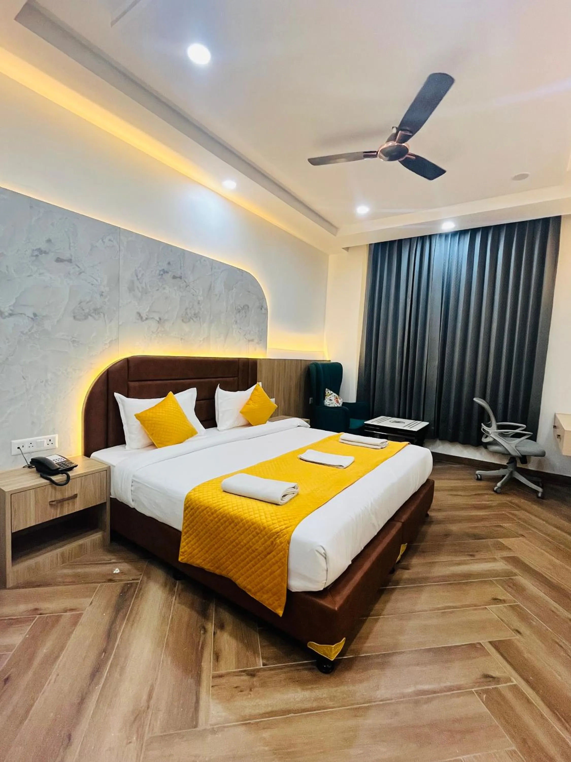 Bedroom, Bed in TrimHotel Shubharambh Ayodhya