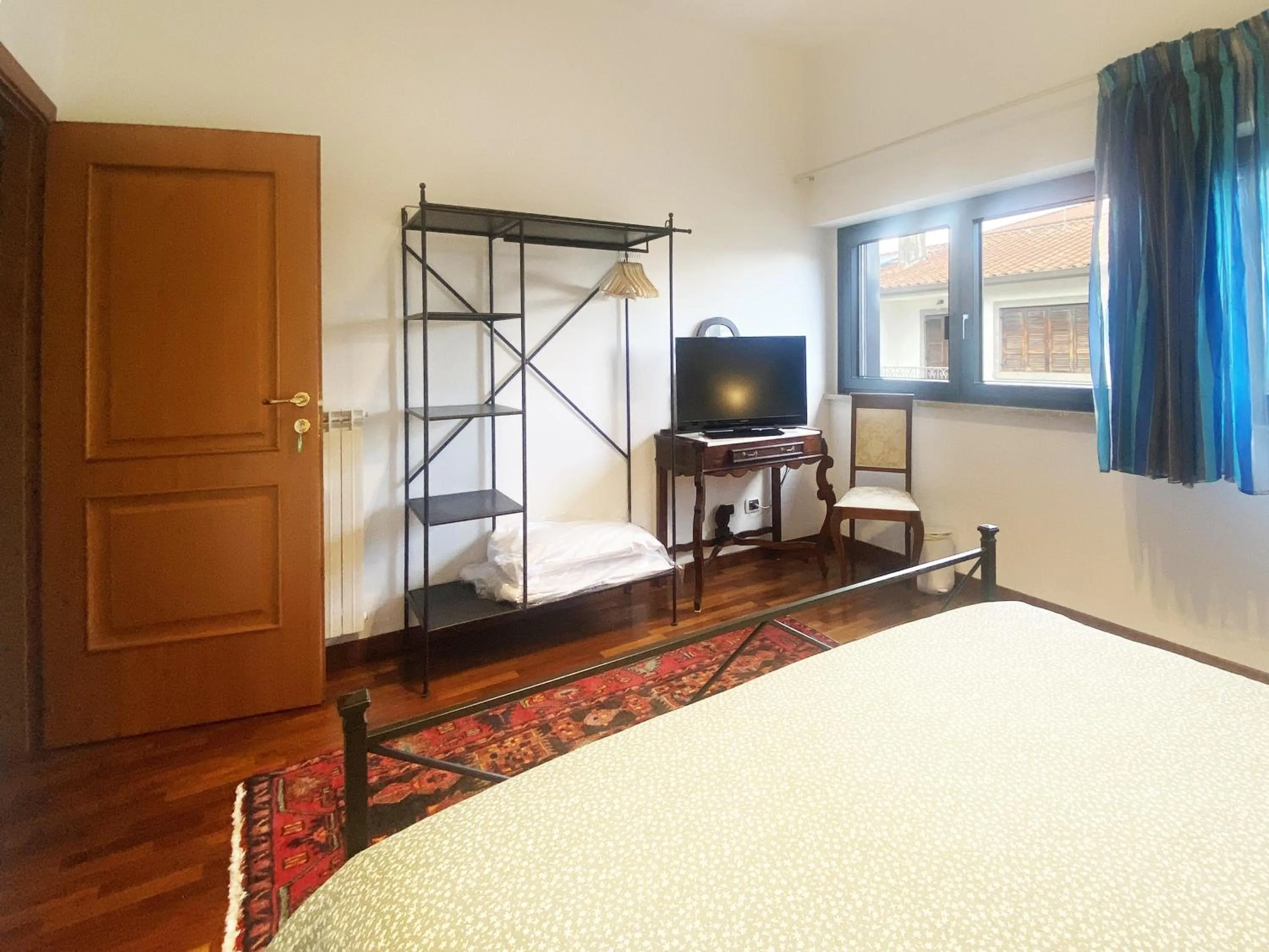 TV and multimedia, TV/Entertainment Center in B&B Al Pergolato