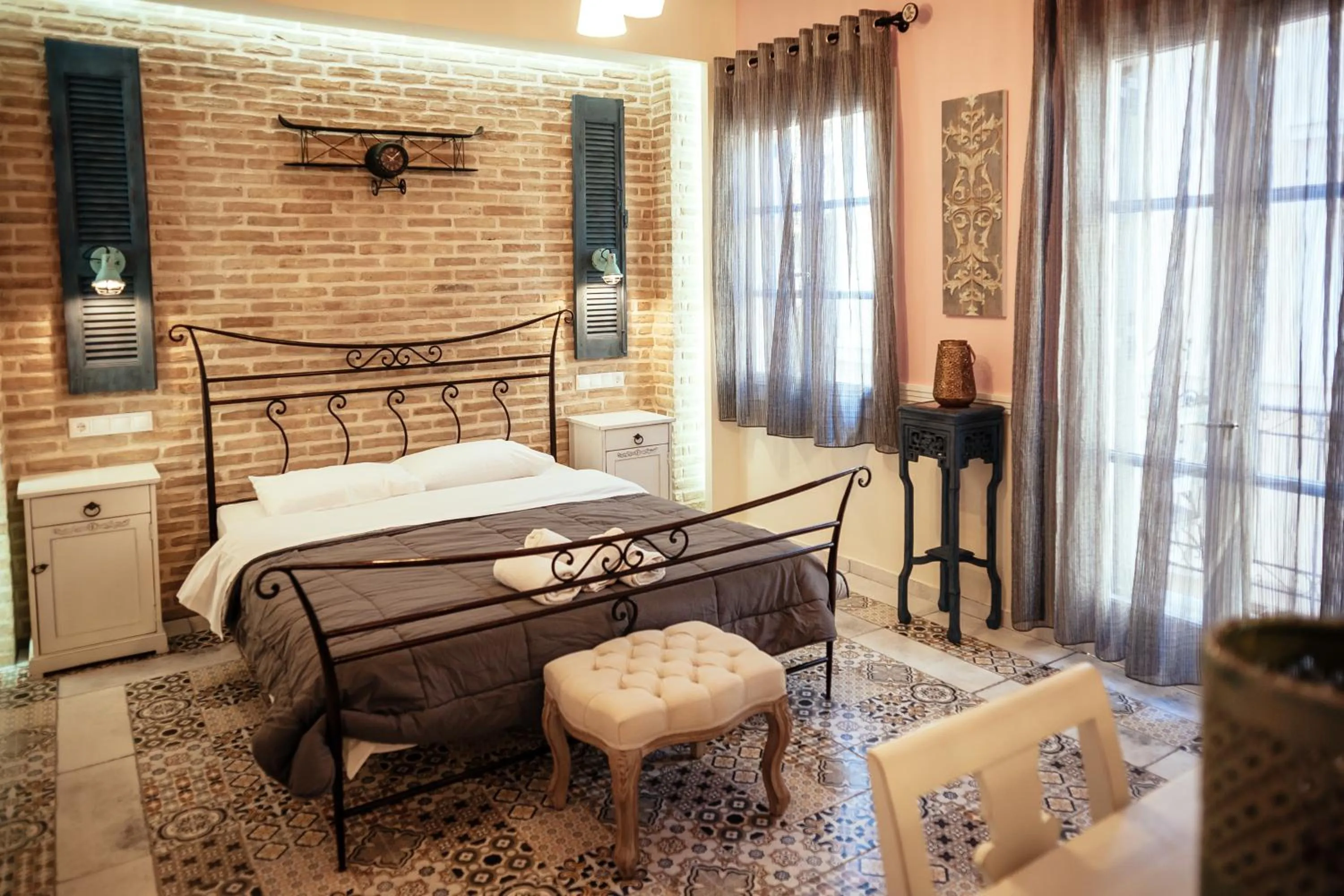 Photo of the whole room, Bed in pension Acronafplia B&D