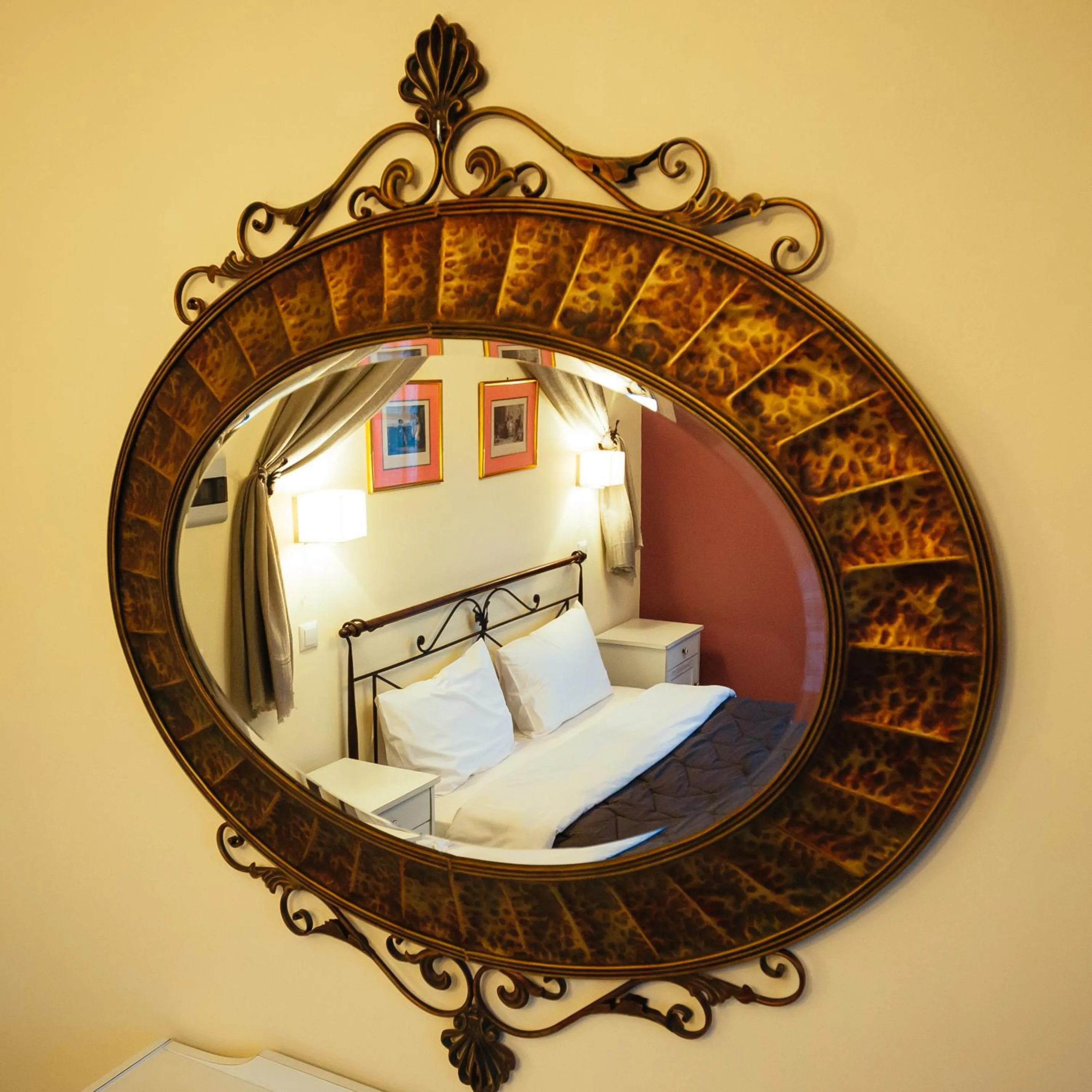 Decorative detail, Bed in pension Acronafplia B&D