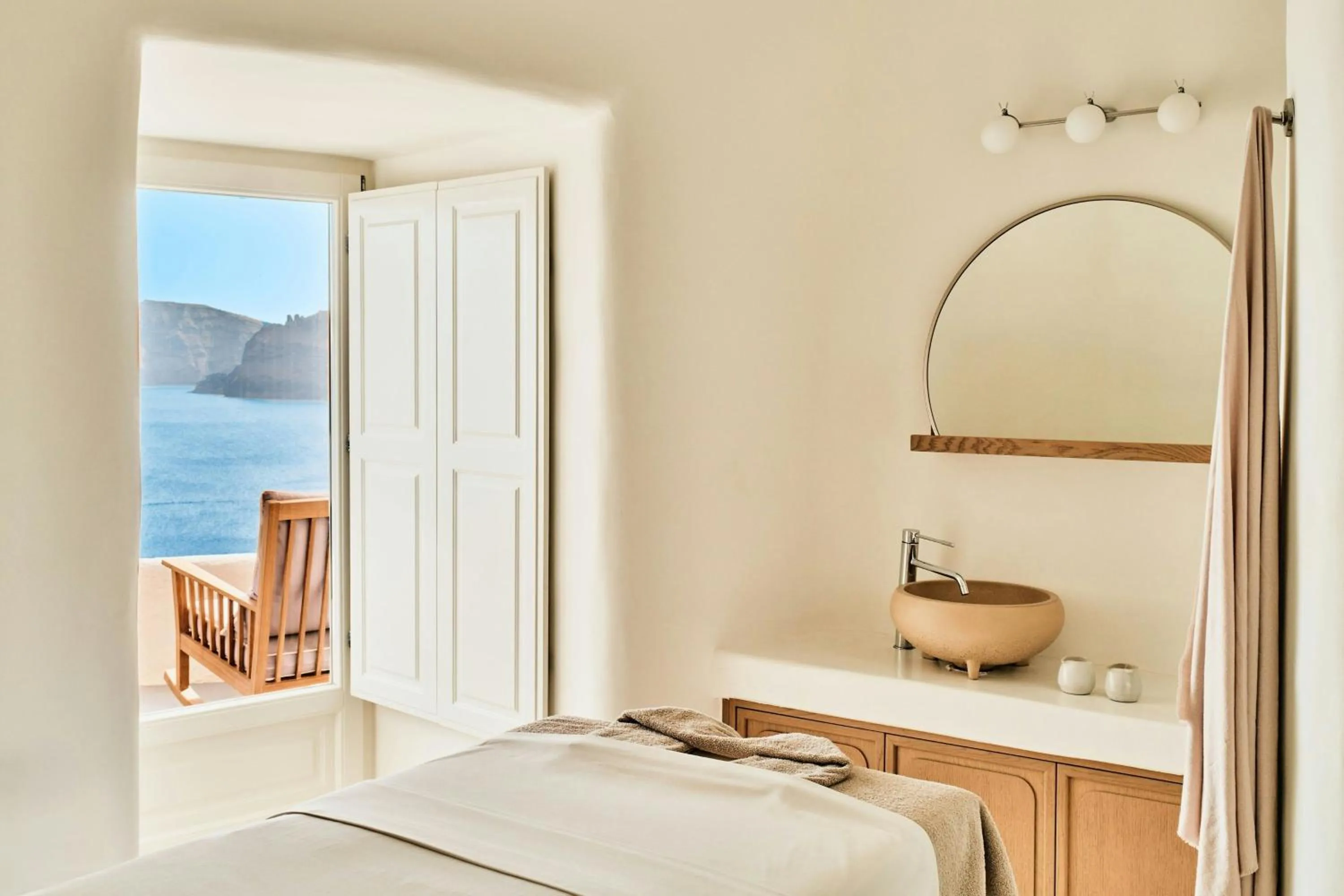 Spa and wellness centre/facilities, Bed in Mystique, a Luxury Collection Hotel, Santorini