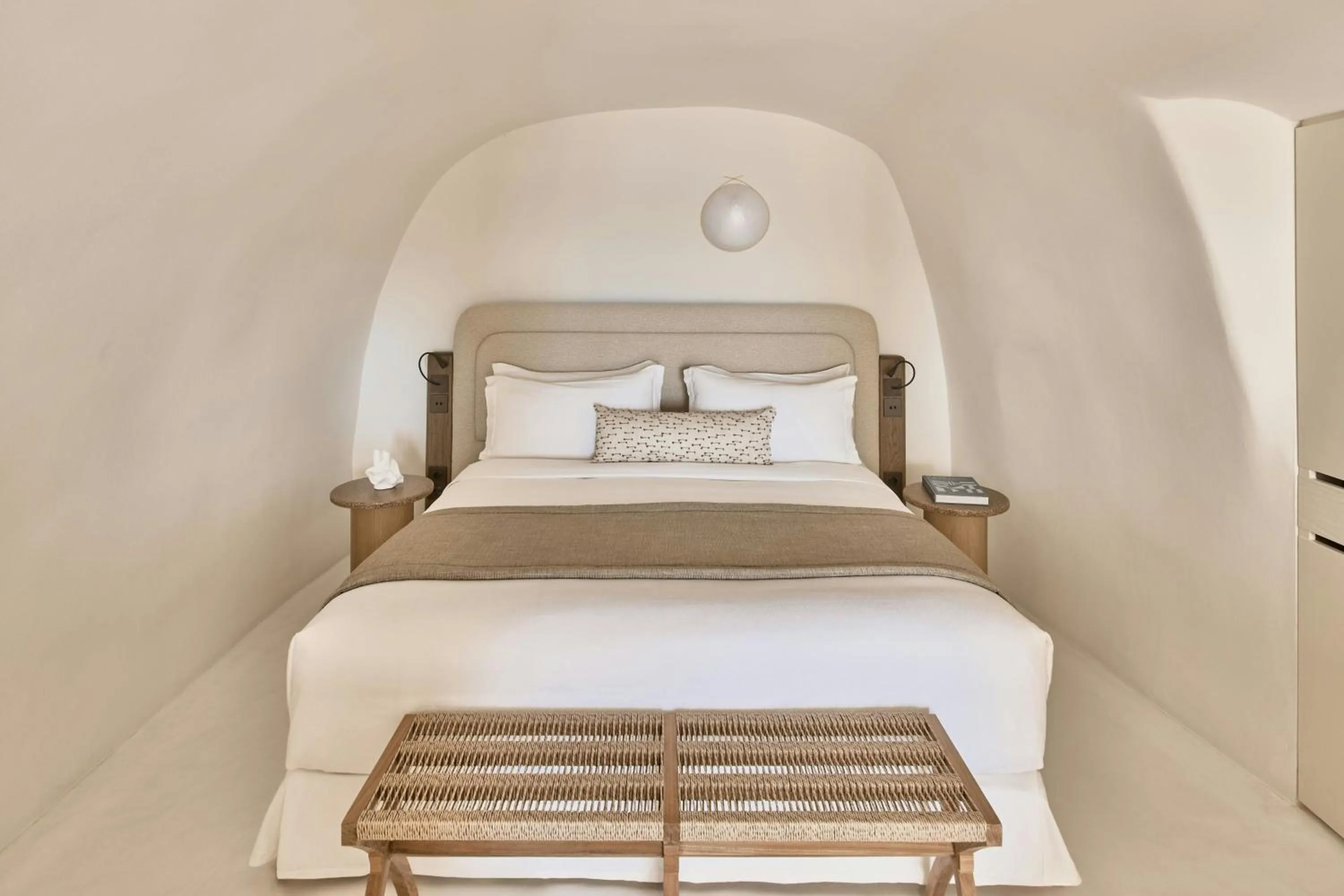 Photo of the whole room, Bed in Mystique, a Luxury Collection Hotel, Santorini