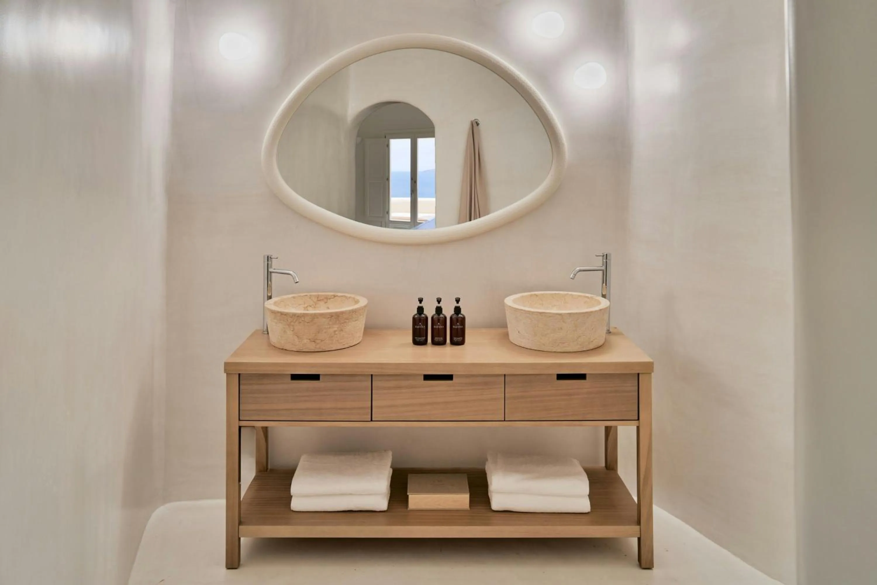 Bathroom in Mystique, a Luxury Collection Hotel, Santorini