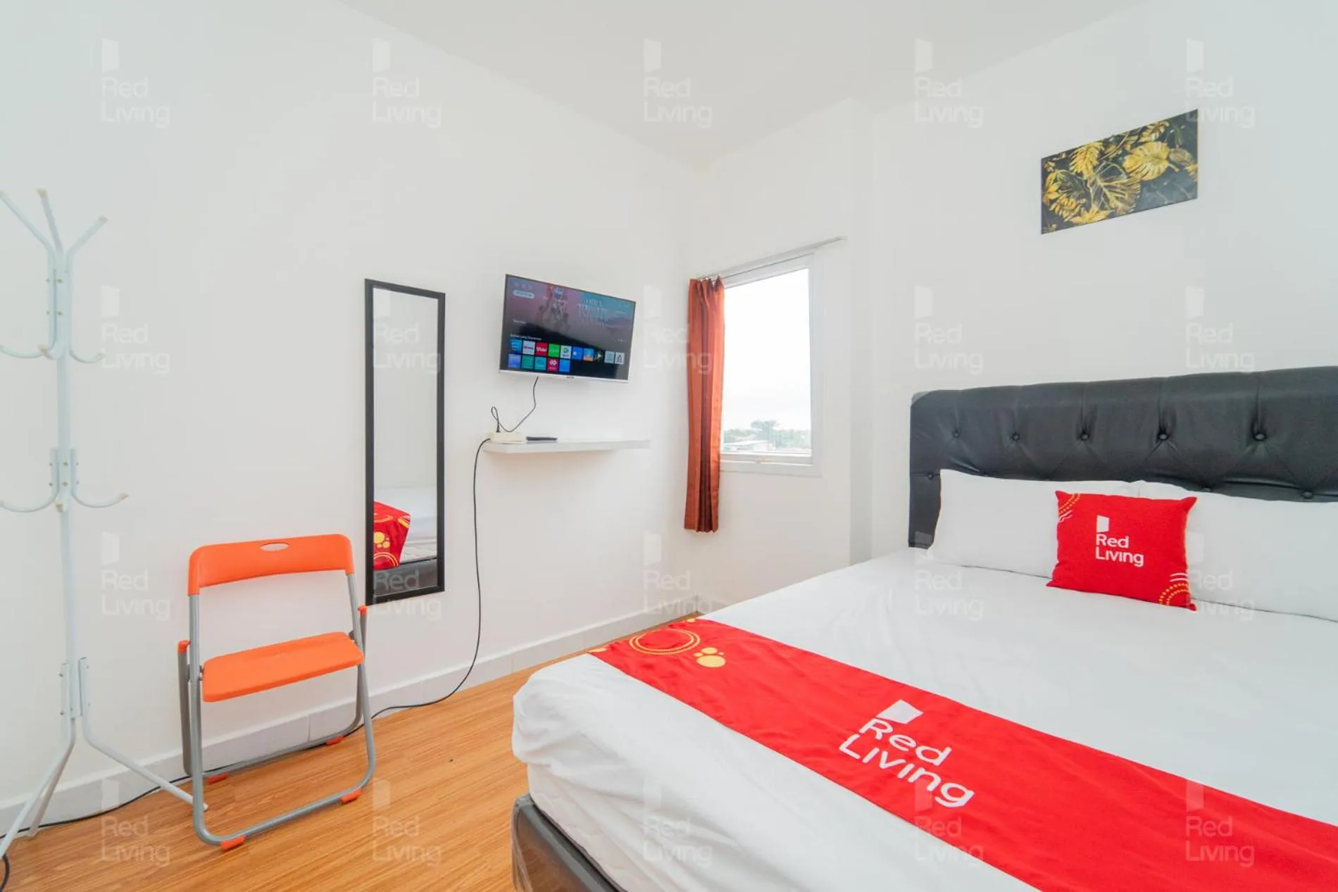 Bedroom, Bed in RedLiving Apartemen Aeropolis - Ivan Tower AR1