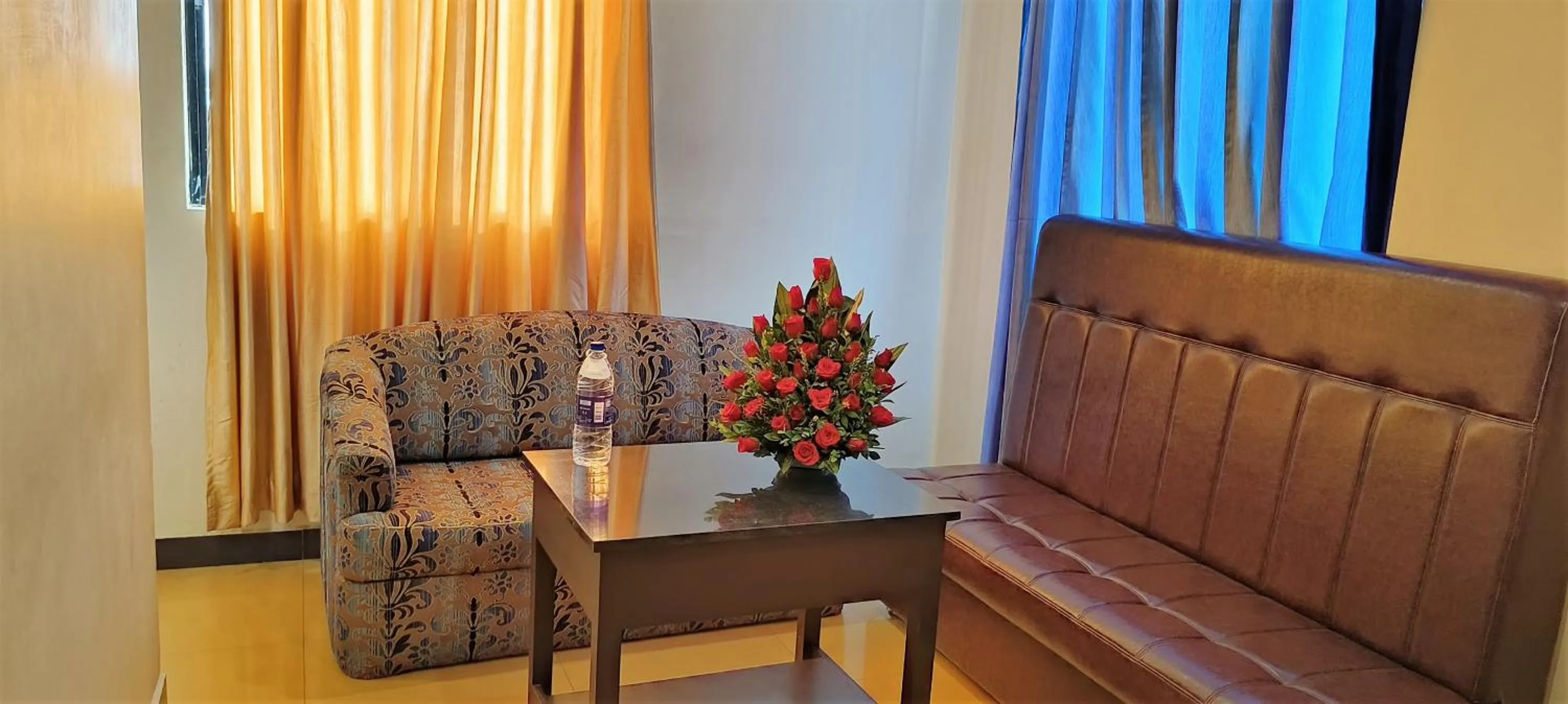 Living room in HOTEL PIONEER PARADISE