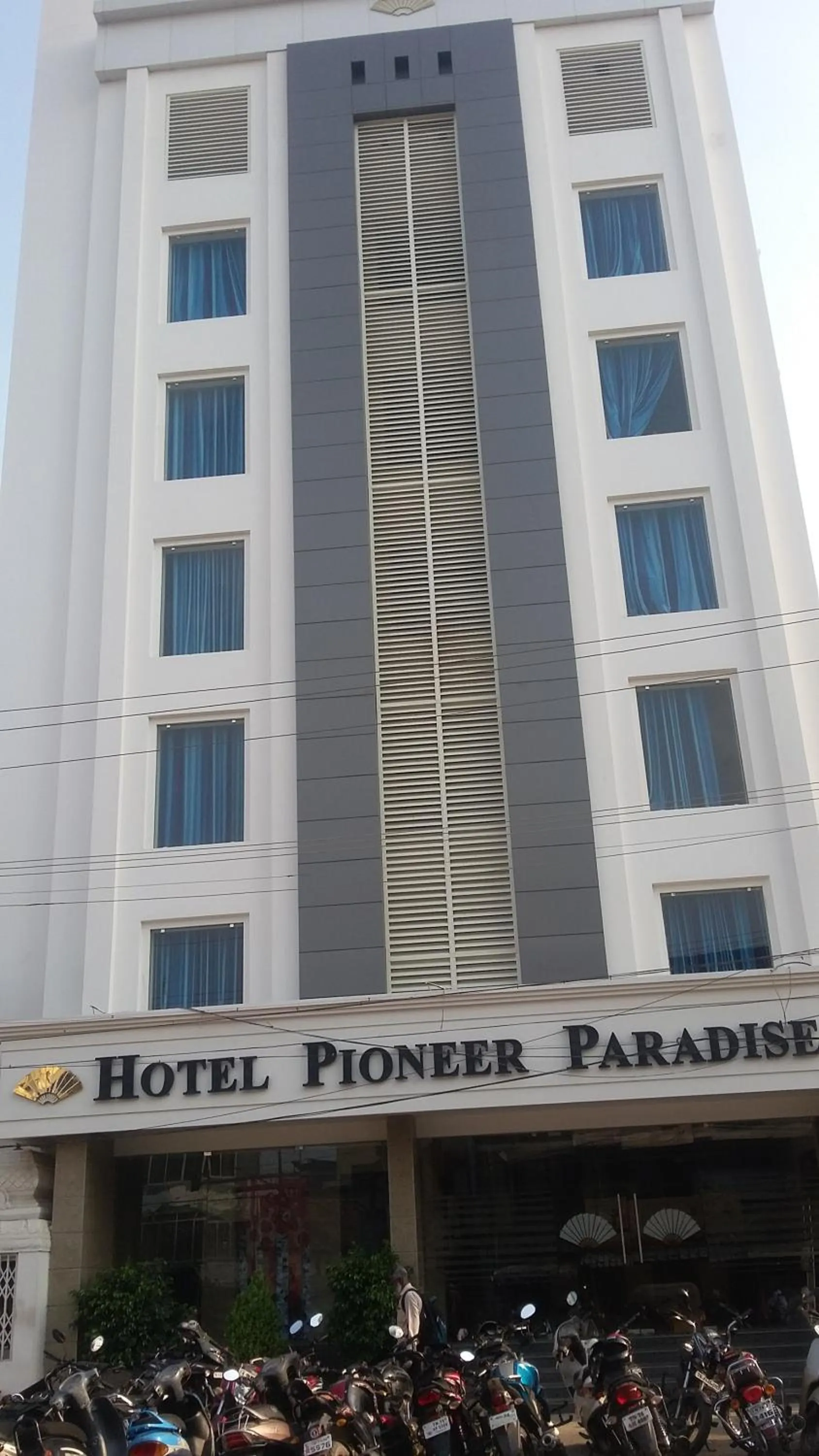 Property building in HOTEL PIONEER PARADISE