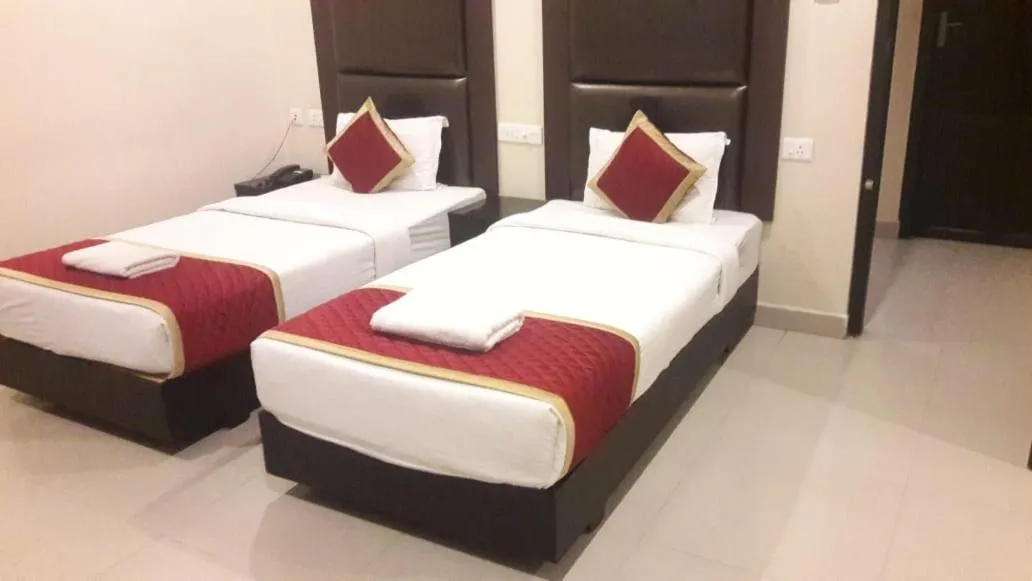 Bedroom, Bed in HOTEL PIONEER PARADISE