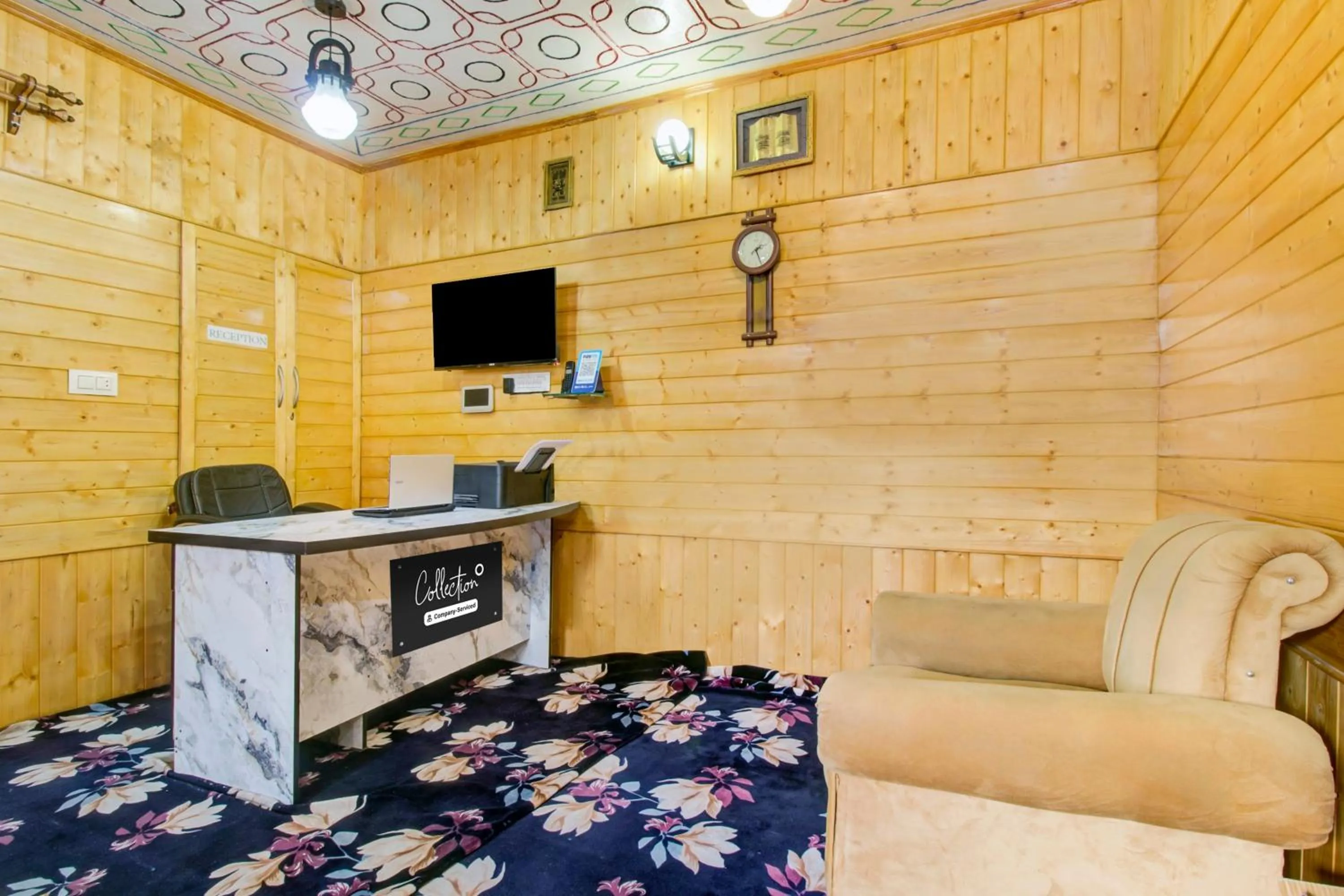 Lobby or reception in Collection O Brein Nishat Formerly Continental Guest House