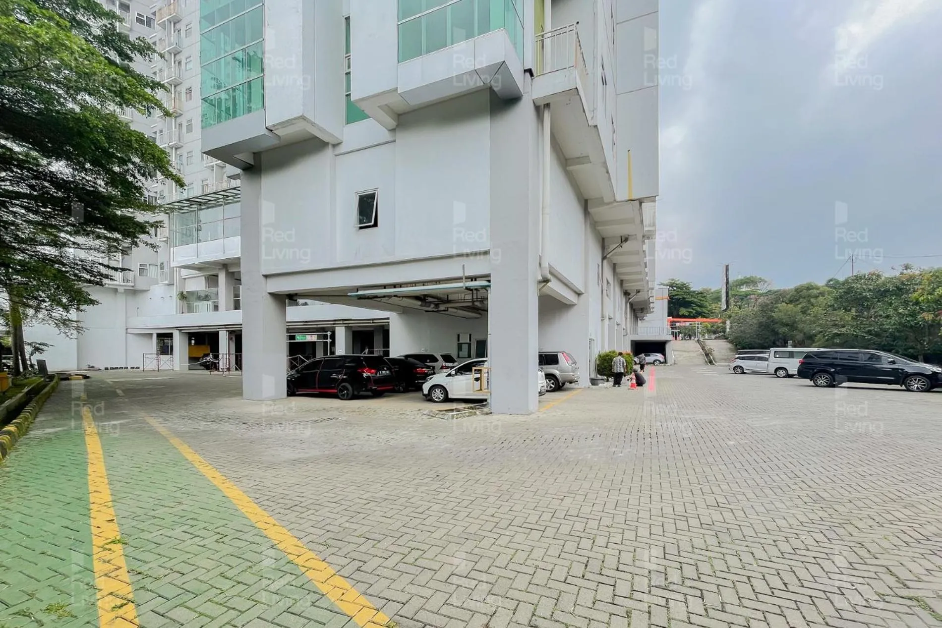 Property building in RedLiving Apartemen Easton Park Jatinangor - Rajes Room