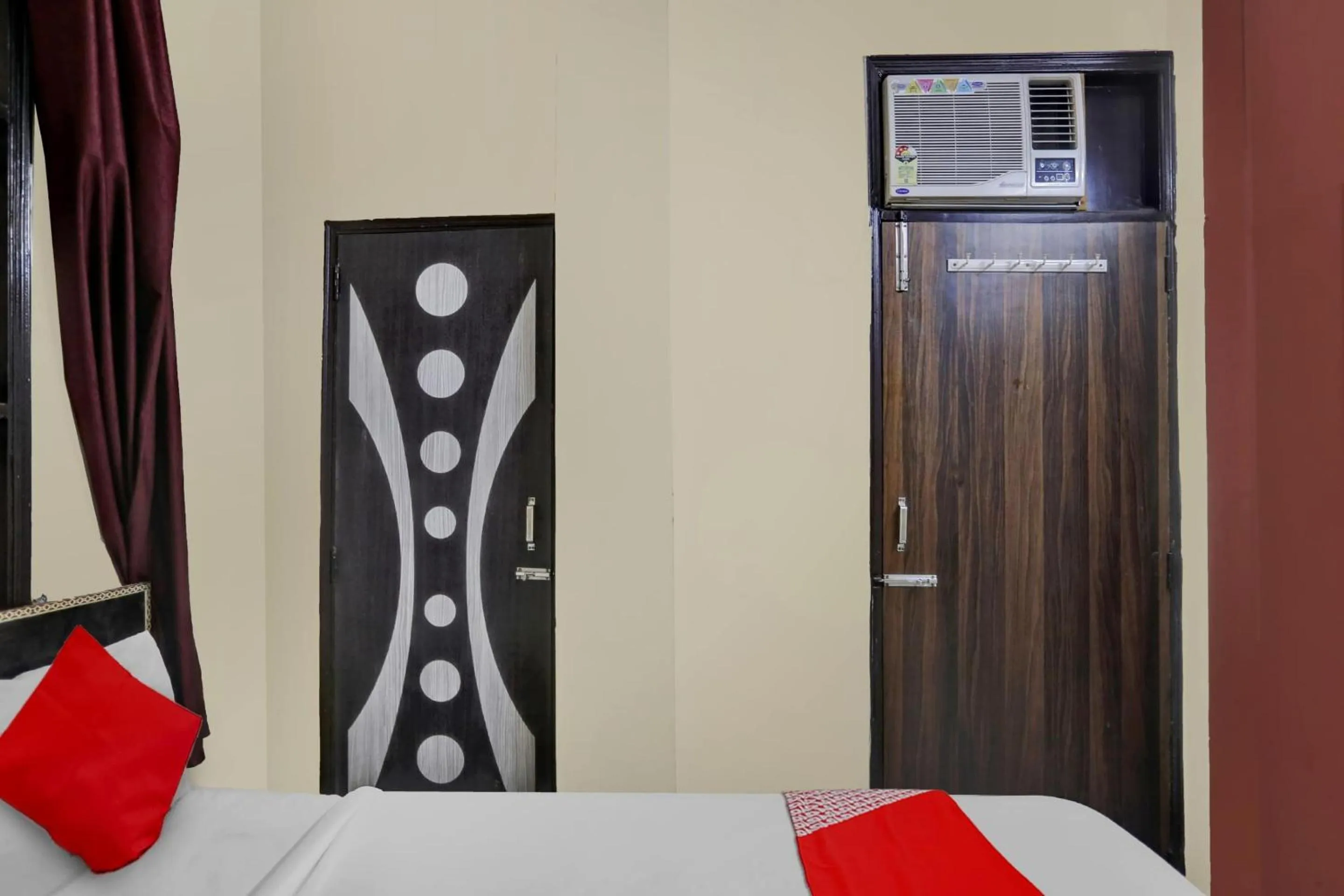 Bedroom in Hotel O Sun Shine