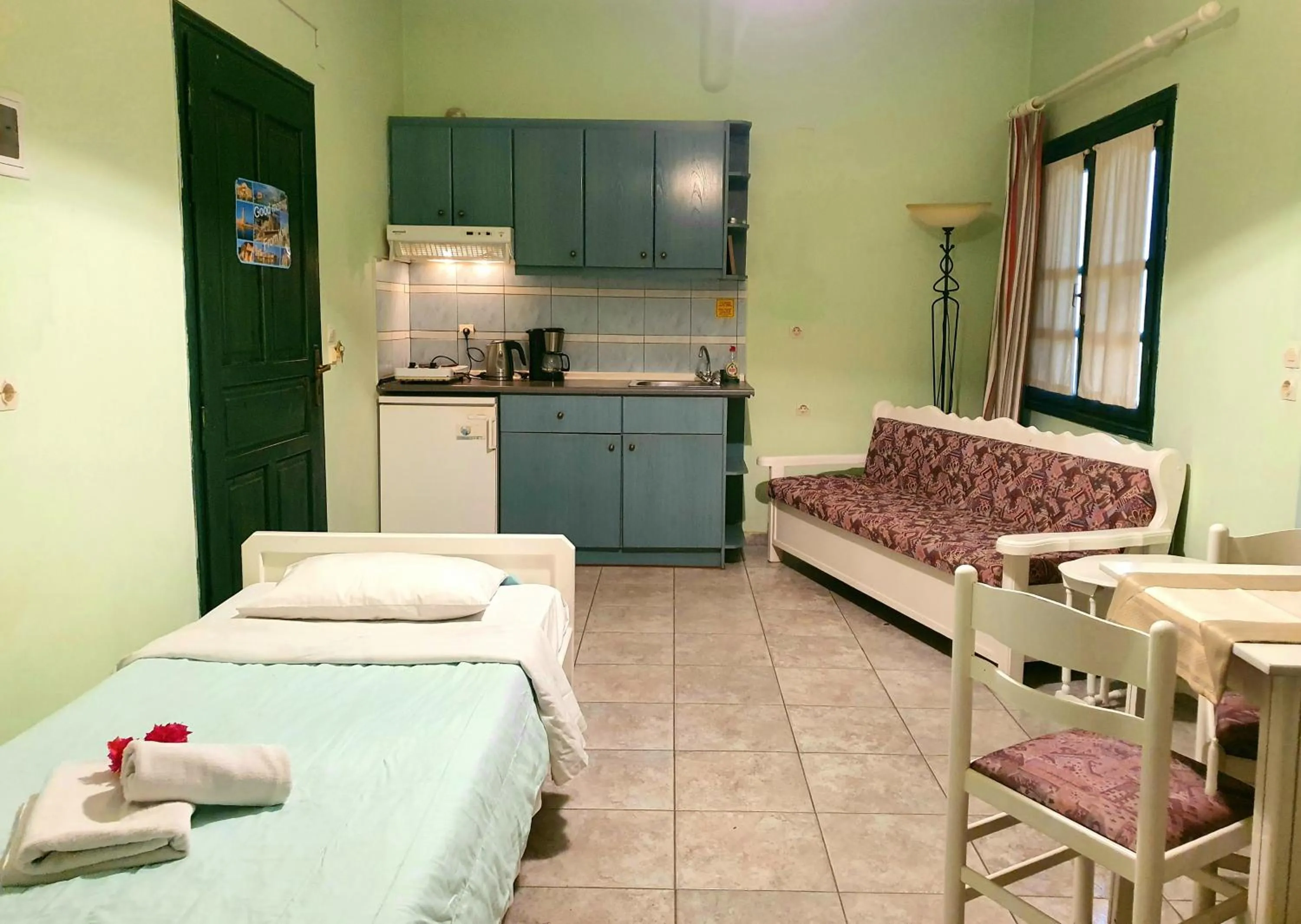 Kitchen or kitchenette in Dioskouroi Apts