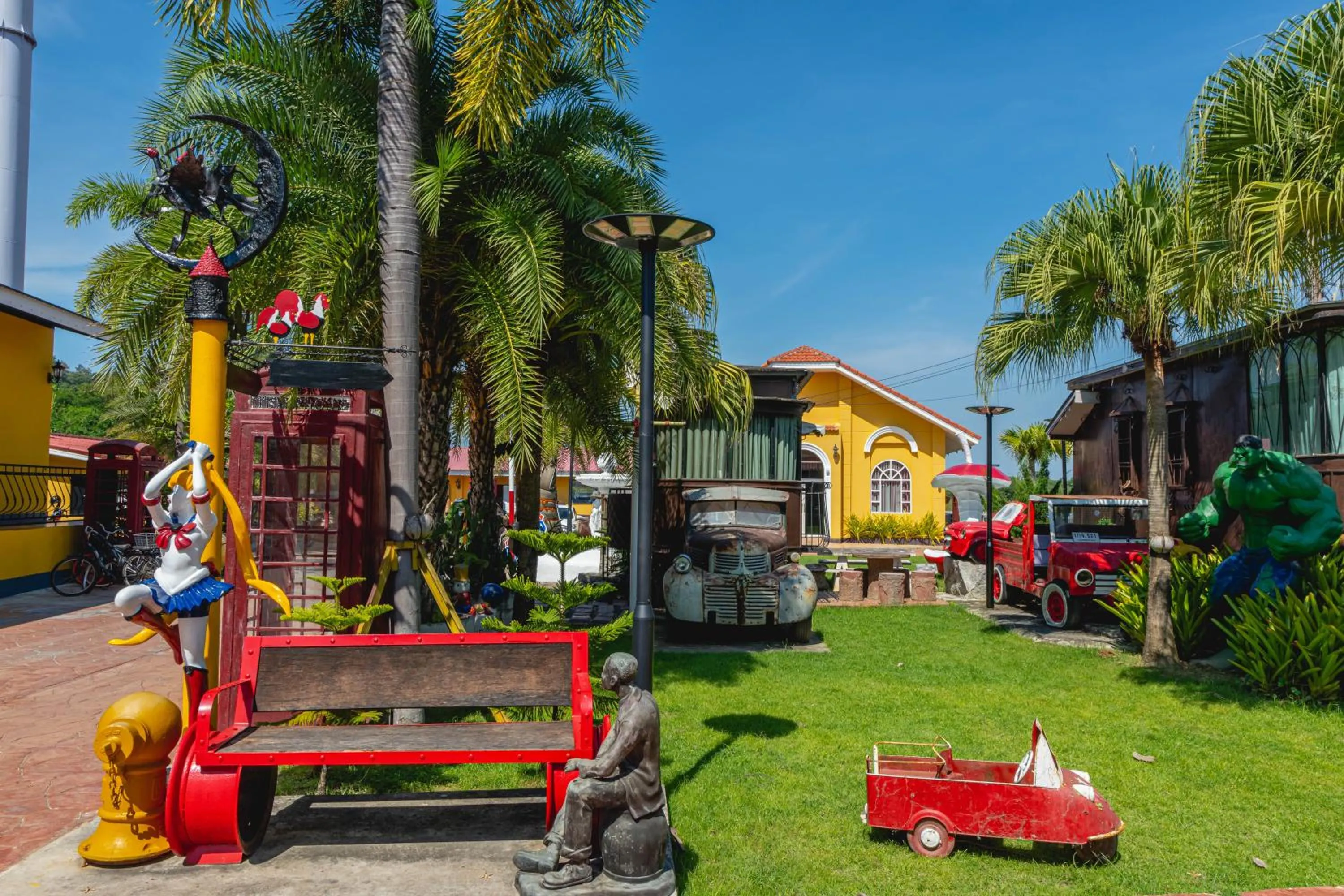 Property building in Apinya Resort Bangsarey