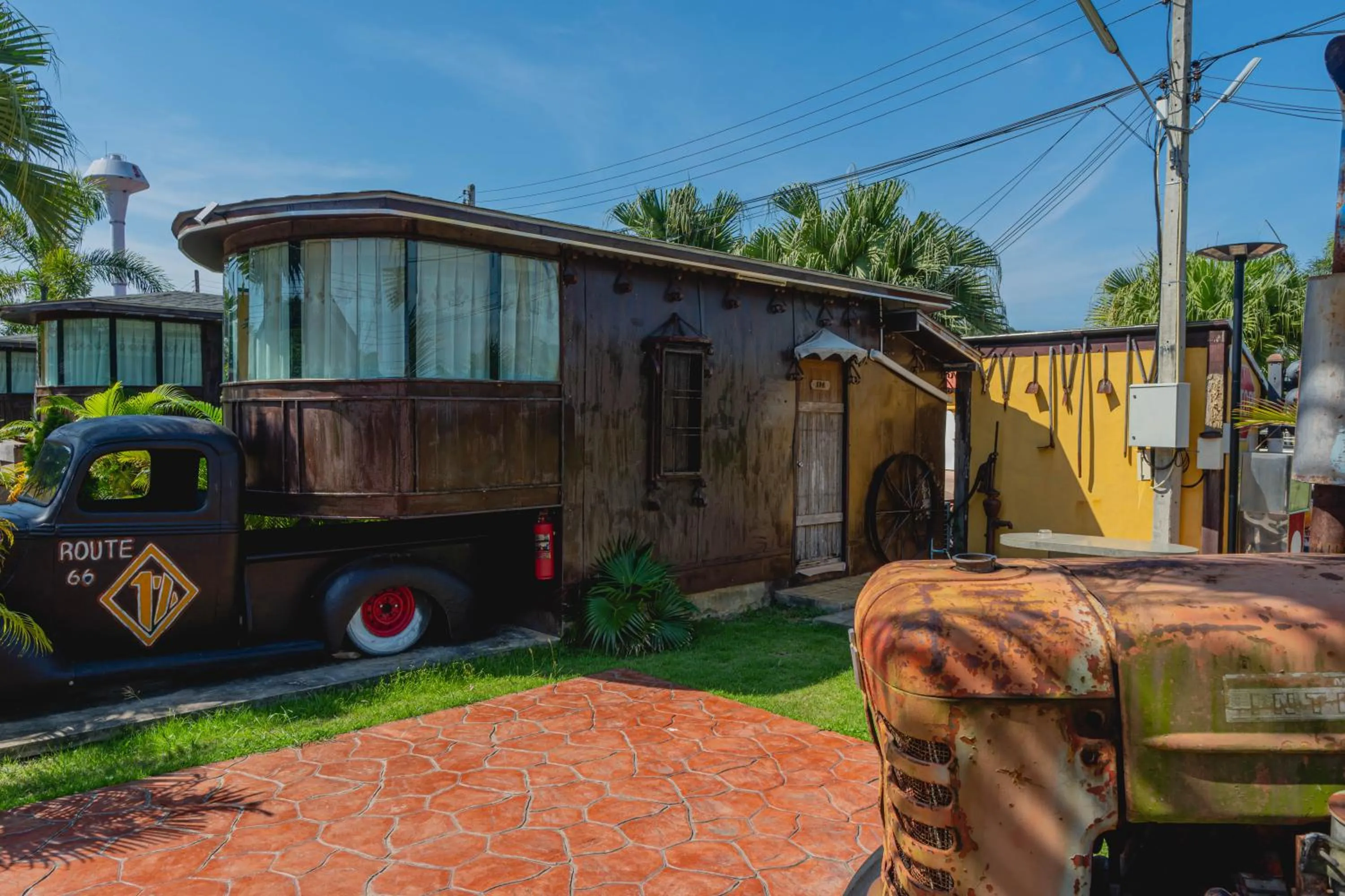 Property building in Apinya Resort Bangsarey