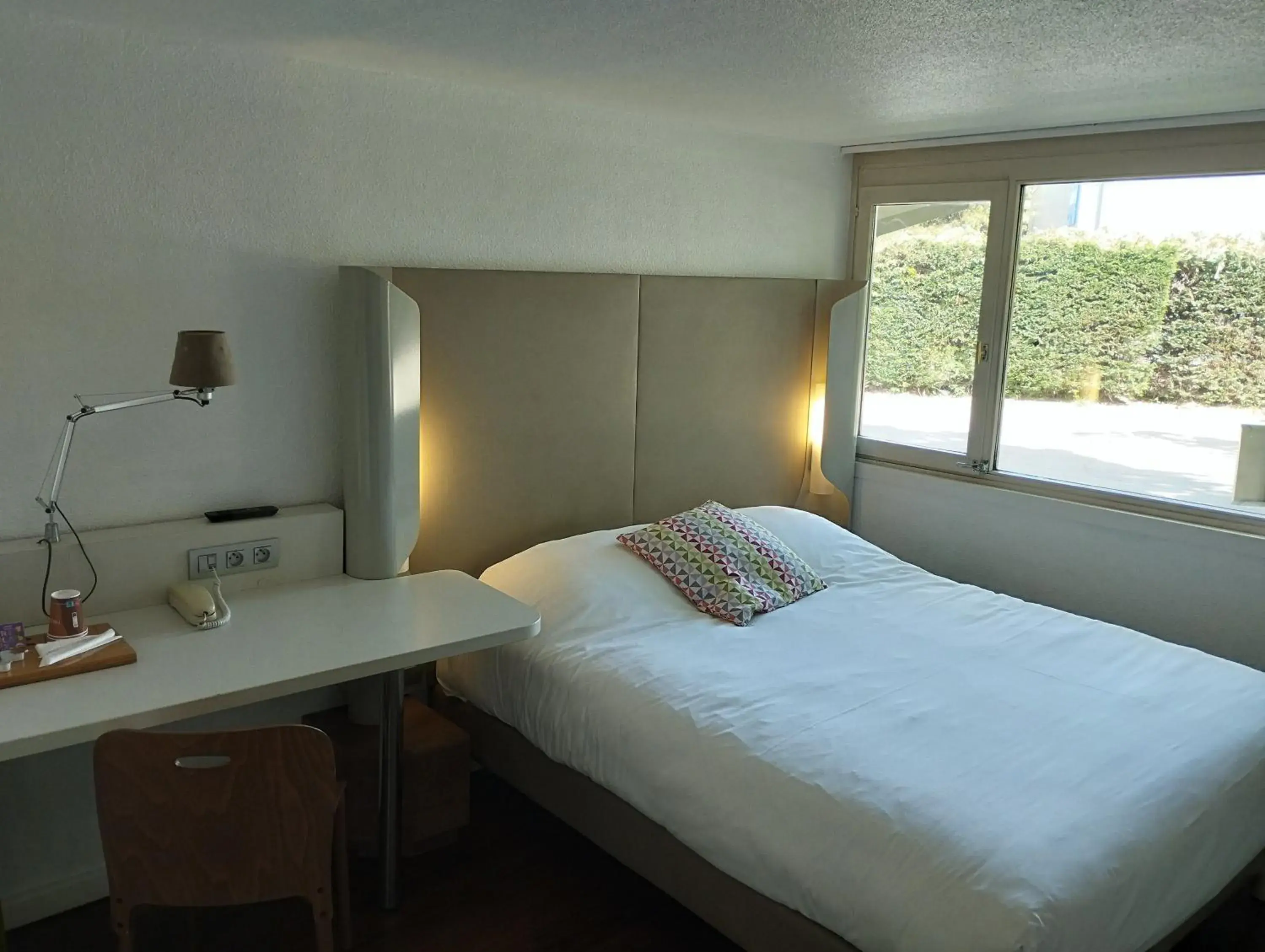 Double Room - Disability Access in Campanile Arles Double Room - Disability Access in Campanile Arles