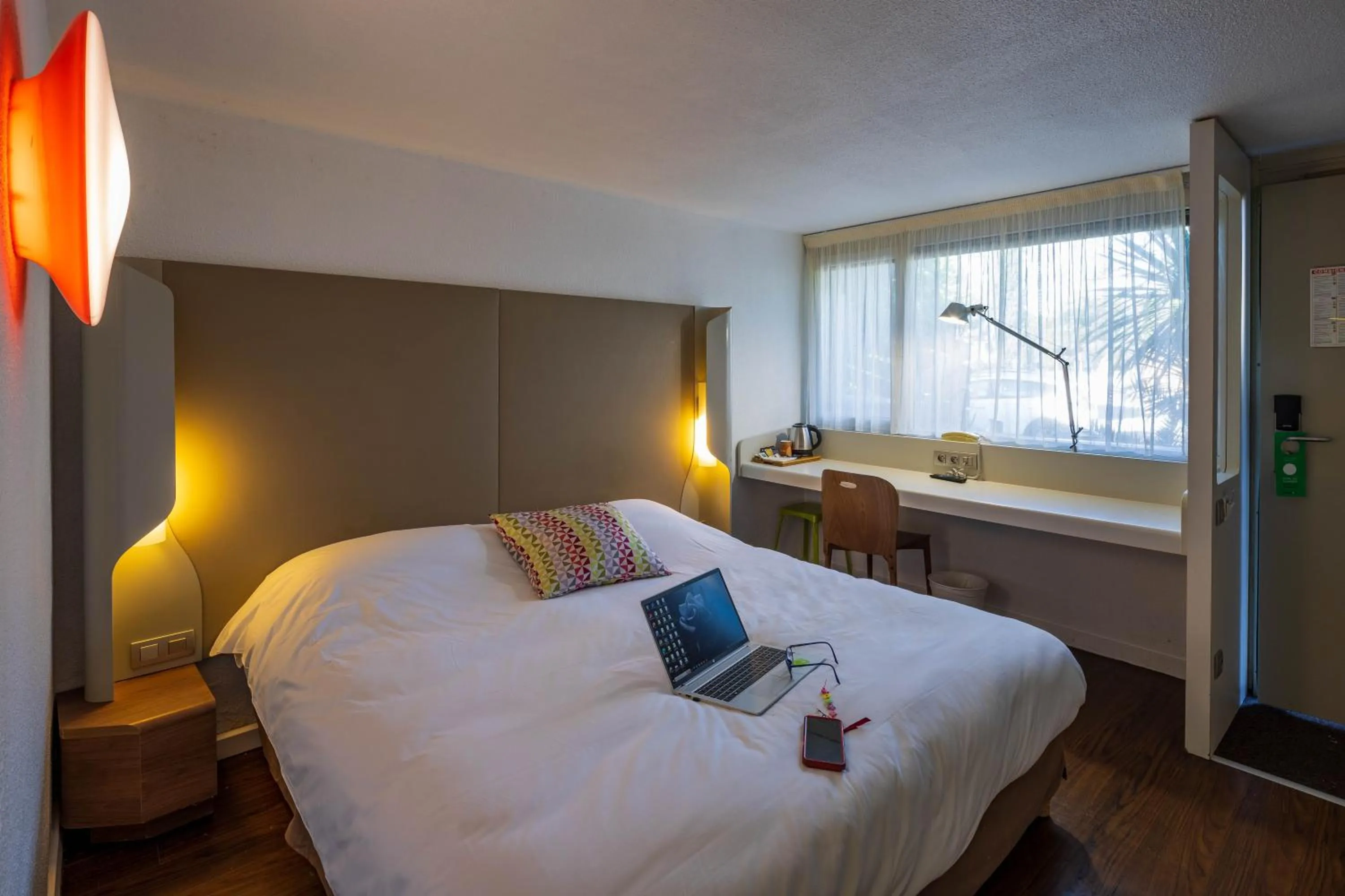 Bedroom, Bed in Campanile Arles