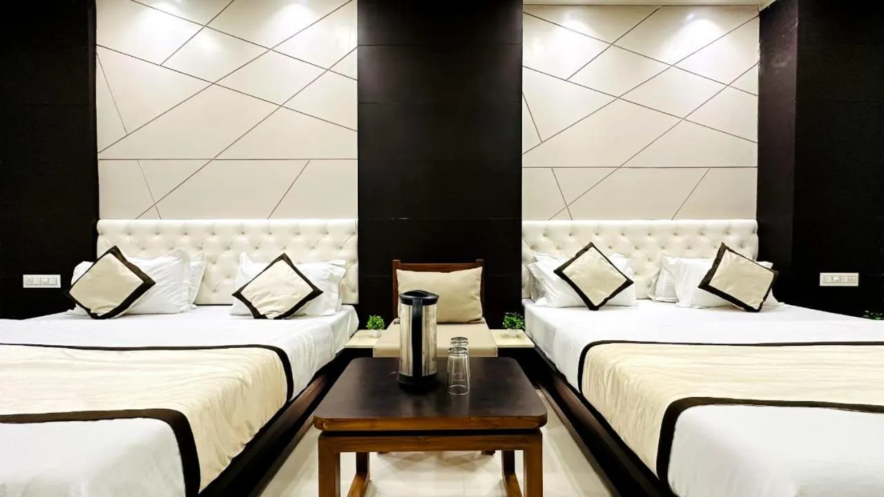 Bed in Abu Inn, Mount Abu - The Luxury Boutique Stay