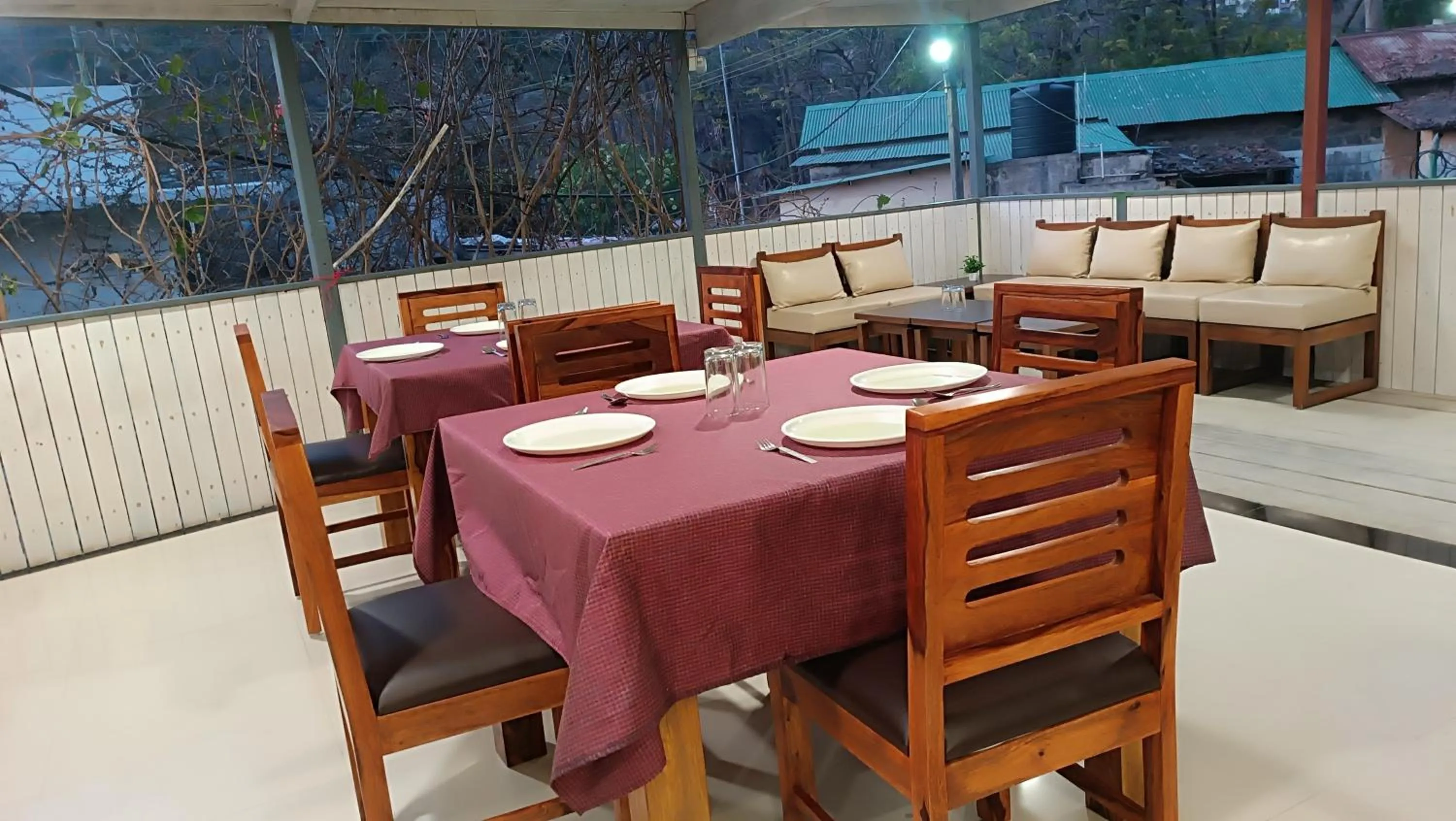 Dining area in Abu Inn, Mount Abu - The Luxury Boutique Stay