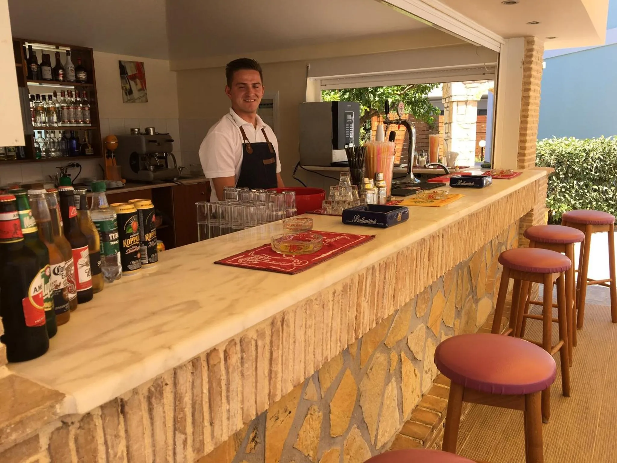 Food and drinks in Maistrali Hotel Zante