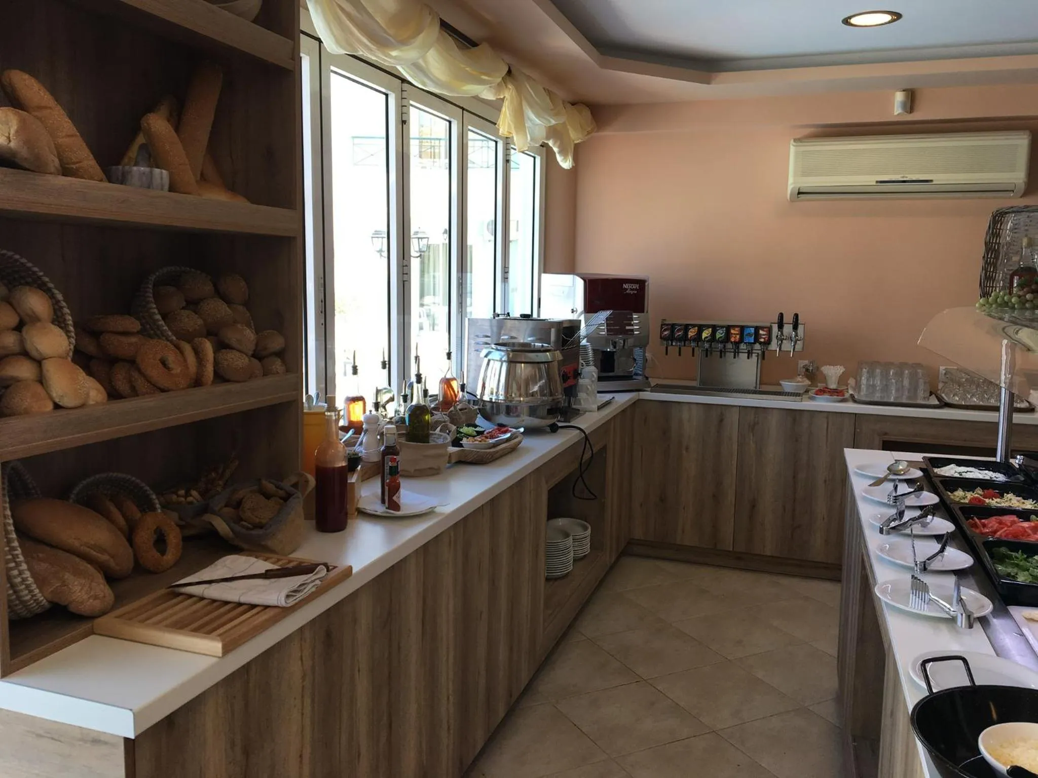 Buffet breakfast in Maistrali Hotel Zante