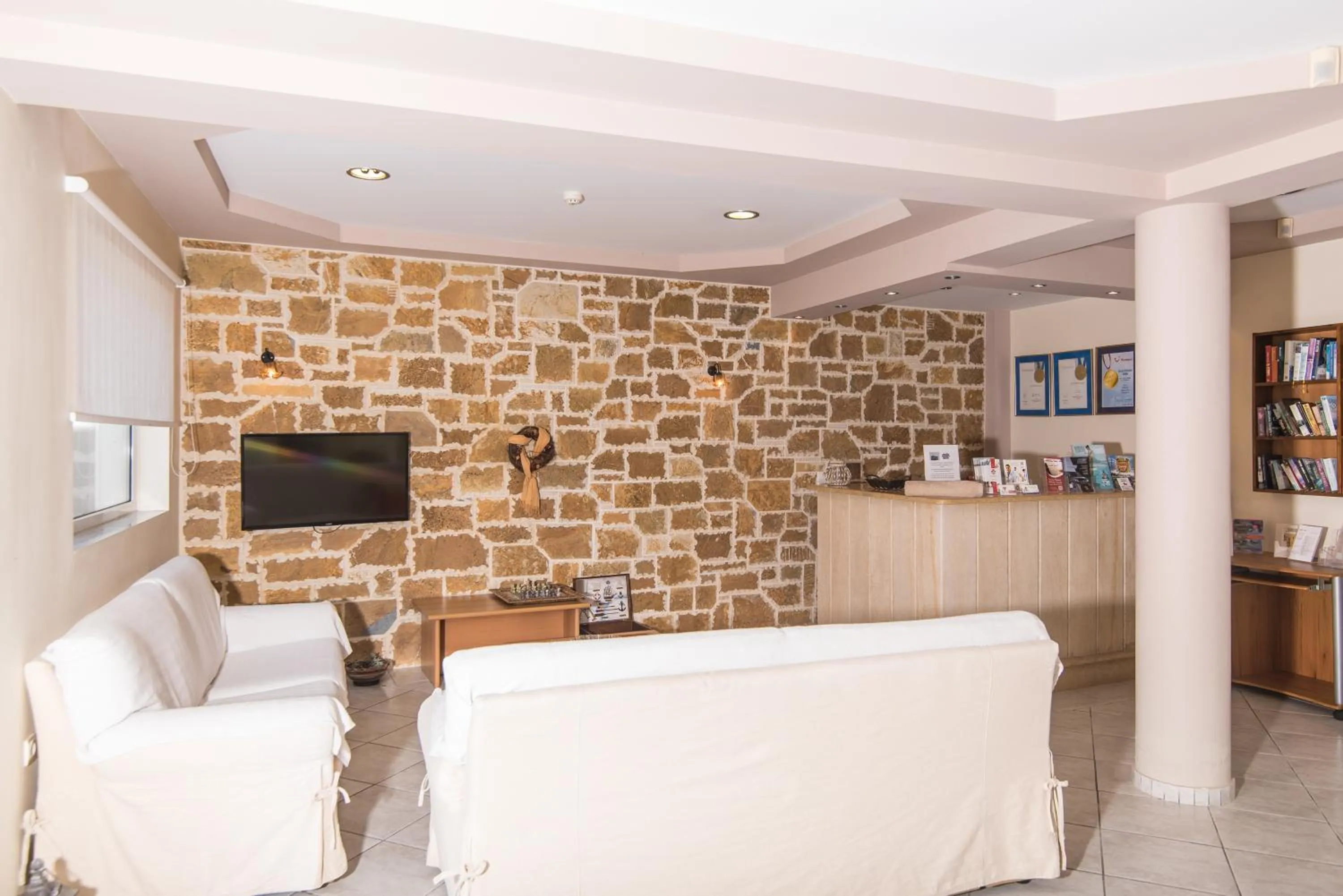 Seating area in Maistrali Hotel Zante