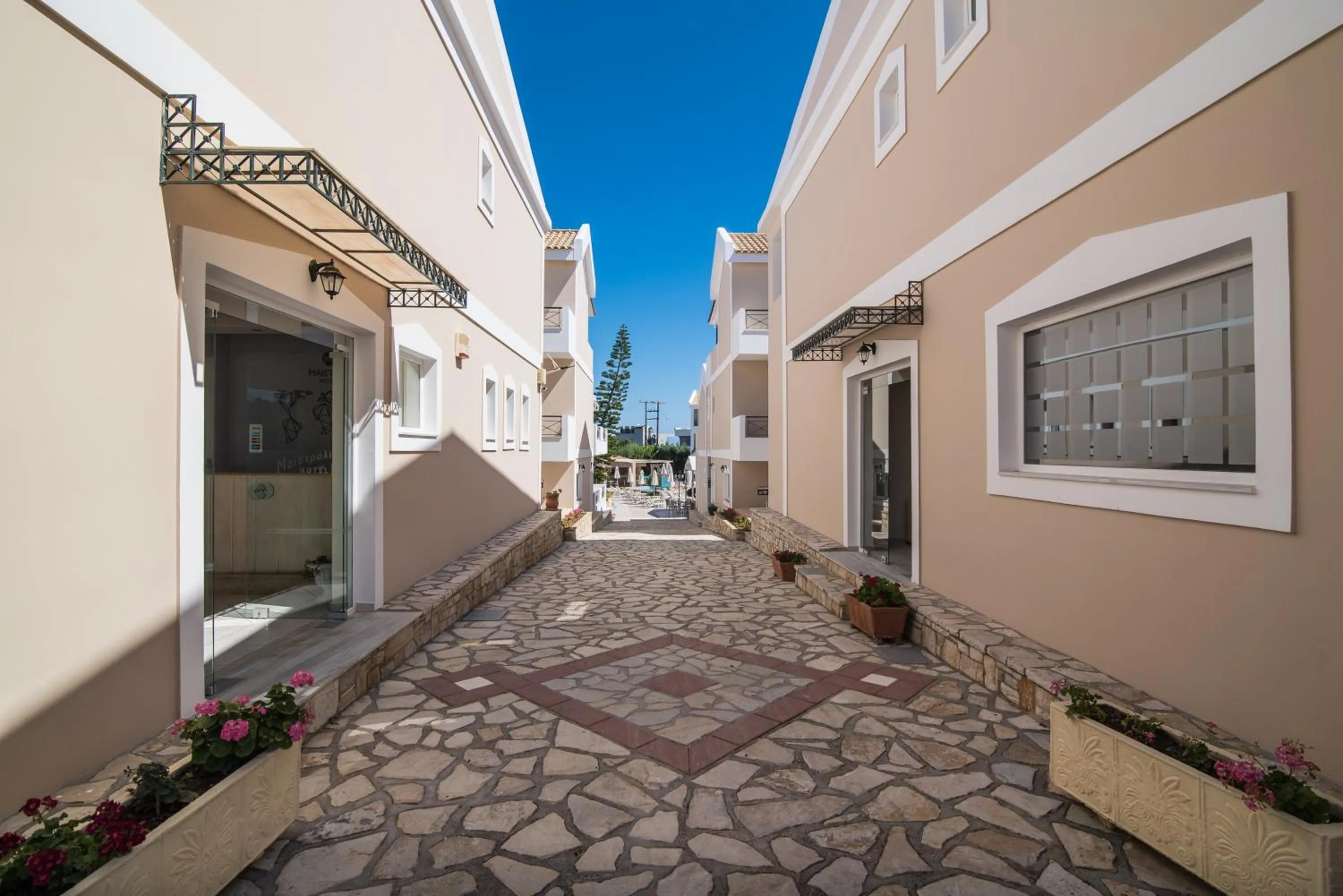 Facade/entrance in Maistrali Hotel Zante
