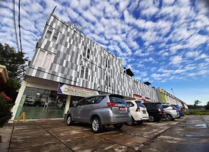 Property building in Hotel 929 Lubuklinggau