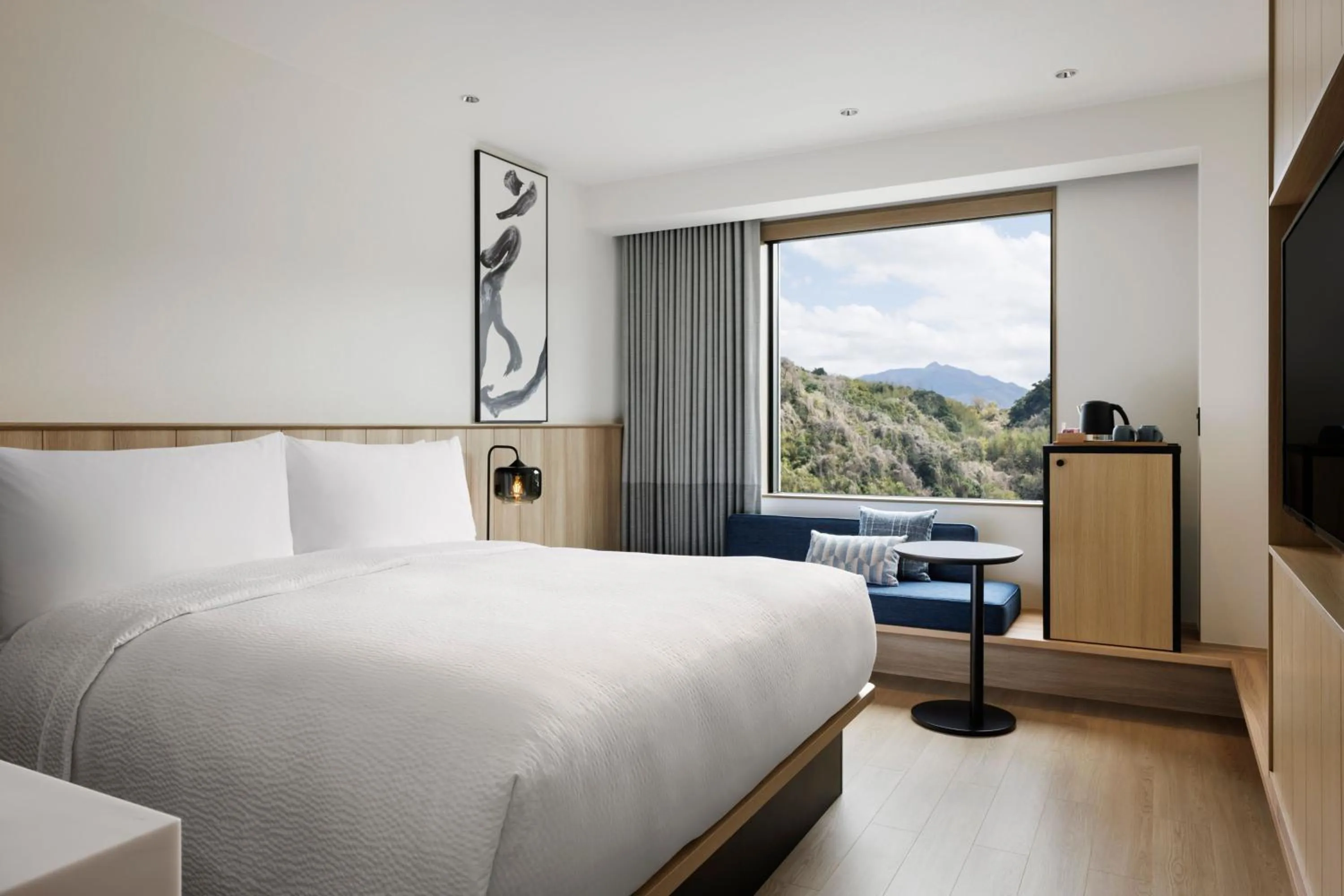 Photo of the whole room, Bed in Fairfield by Marriott Kagoshima Sakurajima