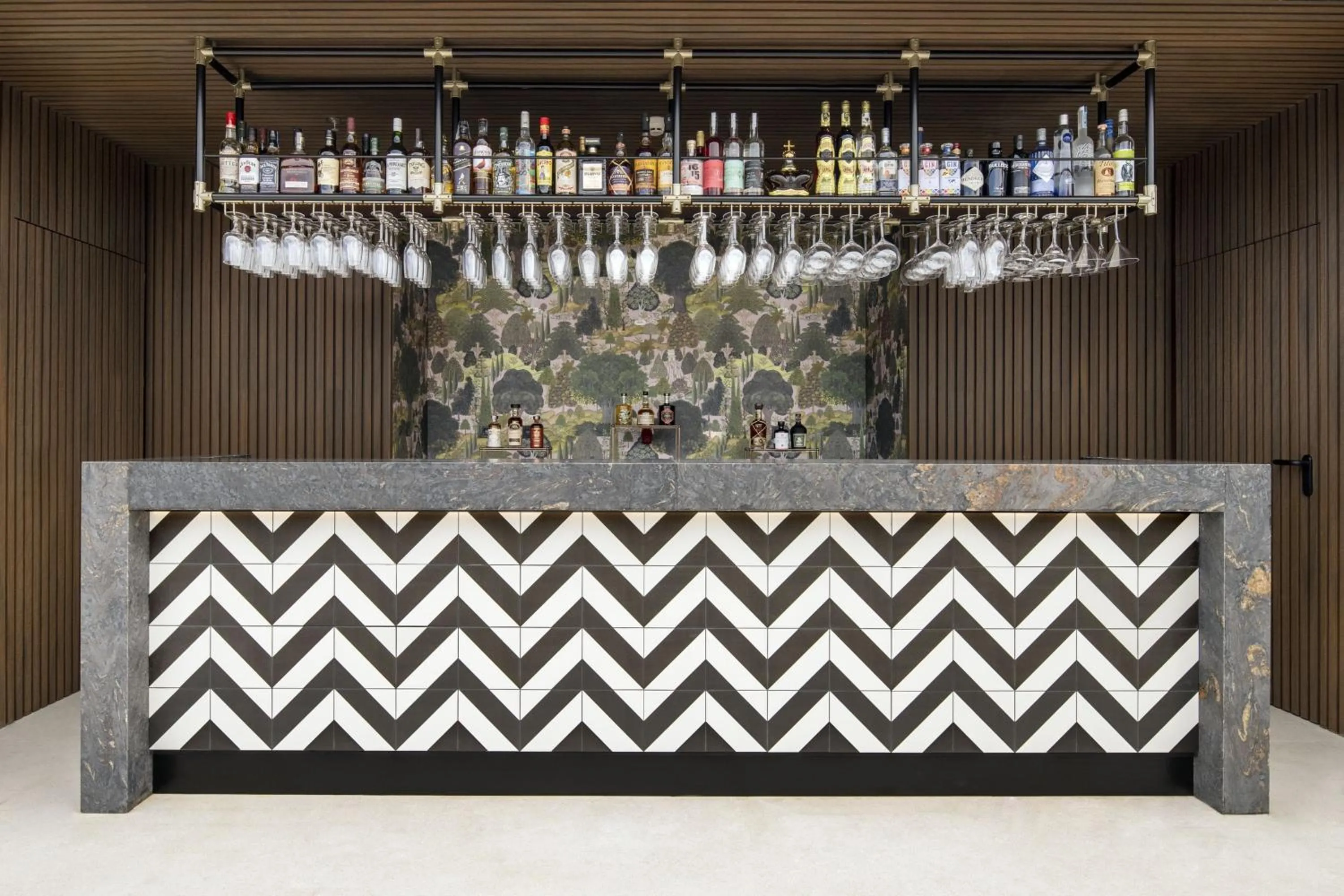 Lounge or bar in Renaissance Porto Lapa Hotel