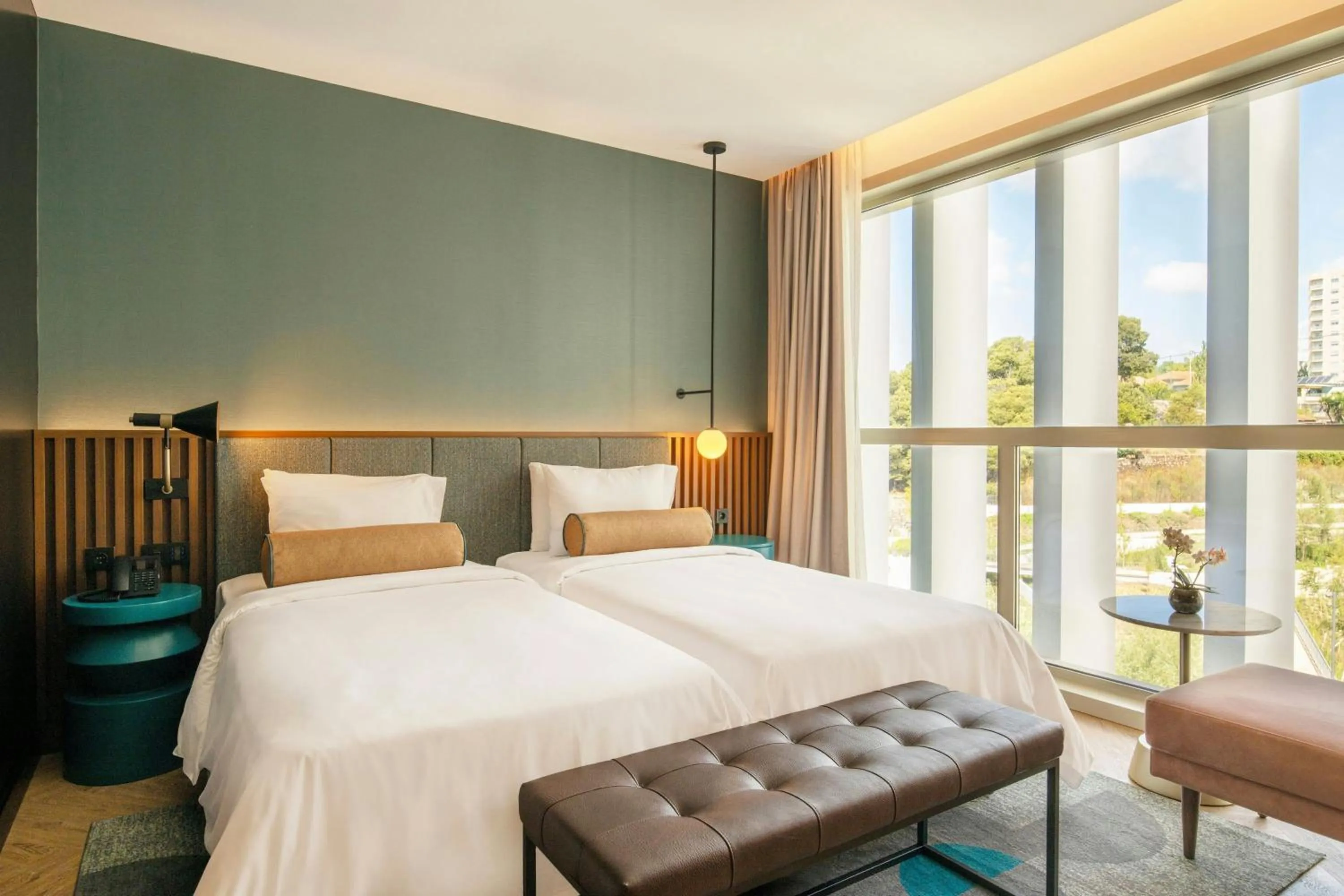 Photo of the whole room, Bed in Renaissance Porto Lapa Hotel