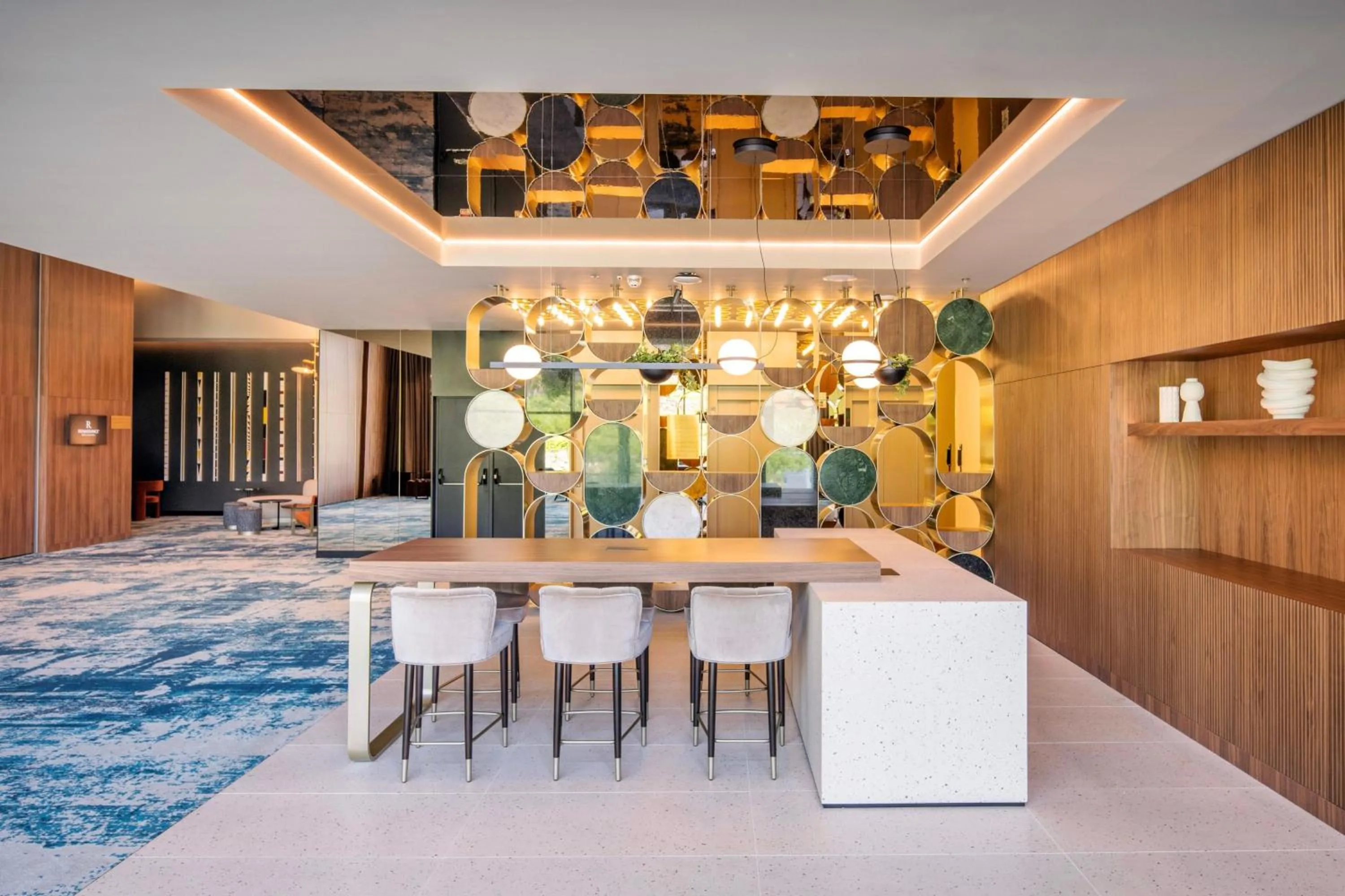 Meeting/conference room in Renaissance Porto Lapa Hotel