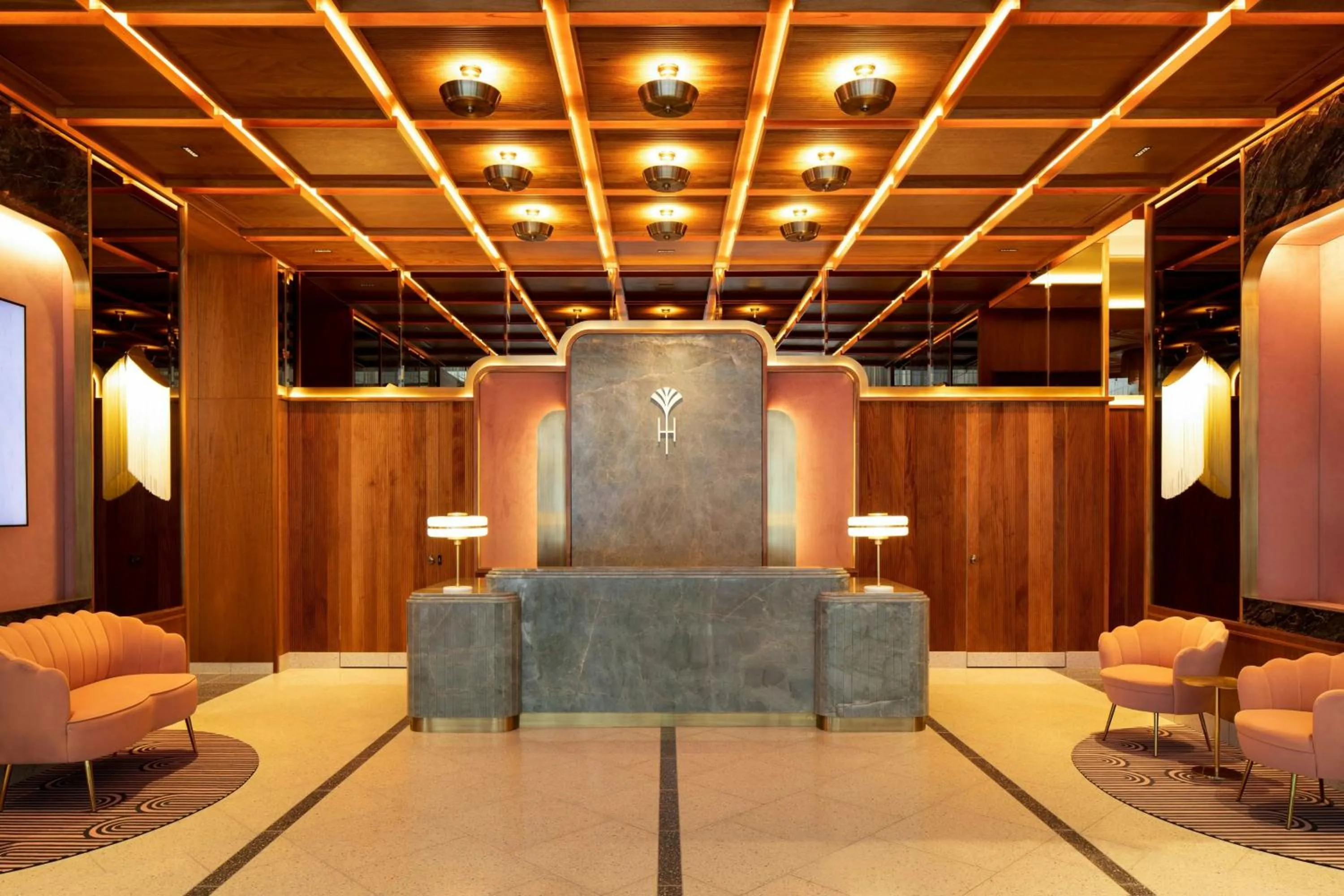 Lobby or reception in HONEYROSE Hotel, Montreal, a Tribute Portfolio Hotel