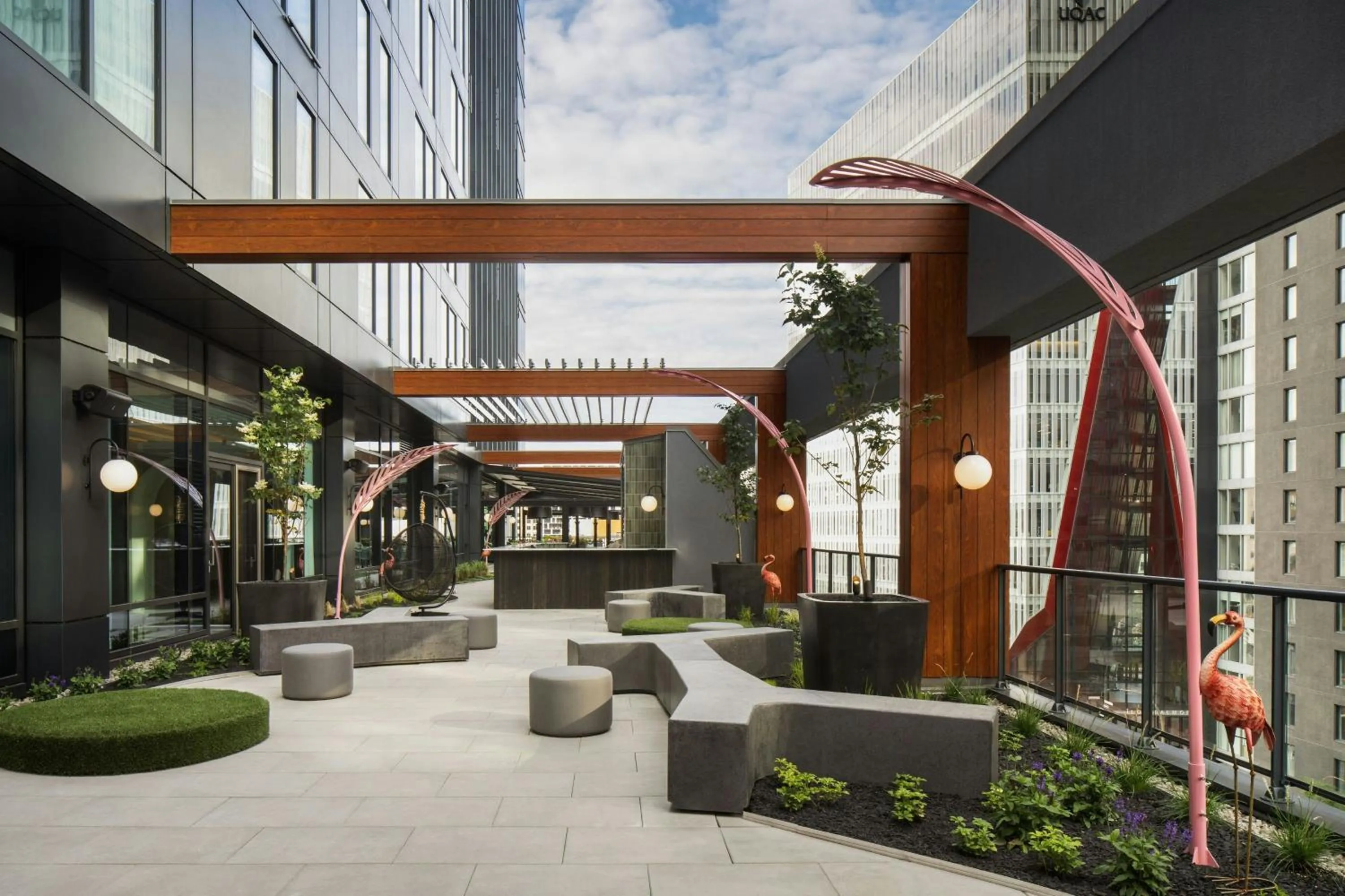 Restaurant/places to eat in HONEYROSE Hotel, Montreal, a Tribute Portfolio Hotel