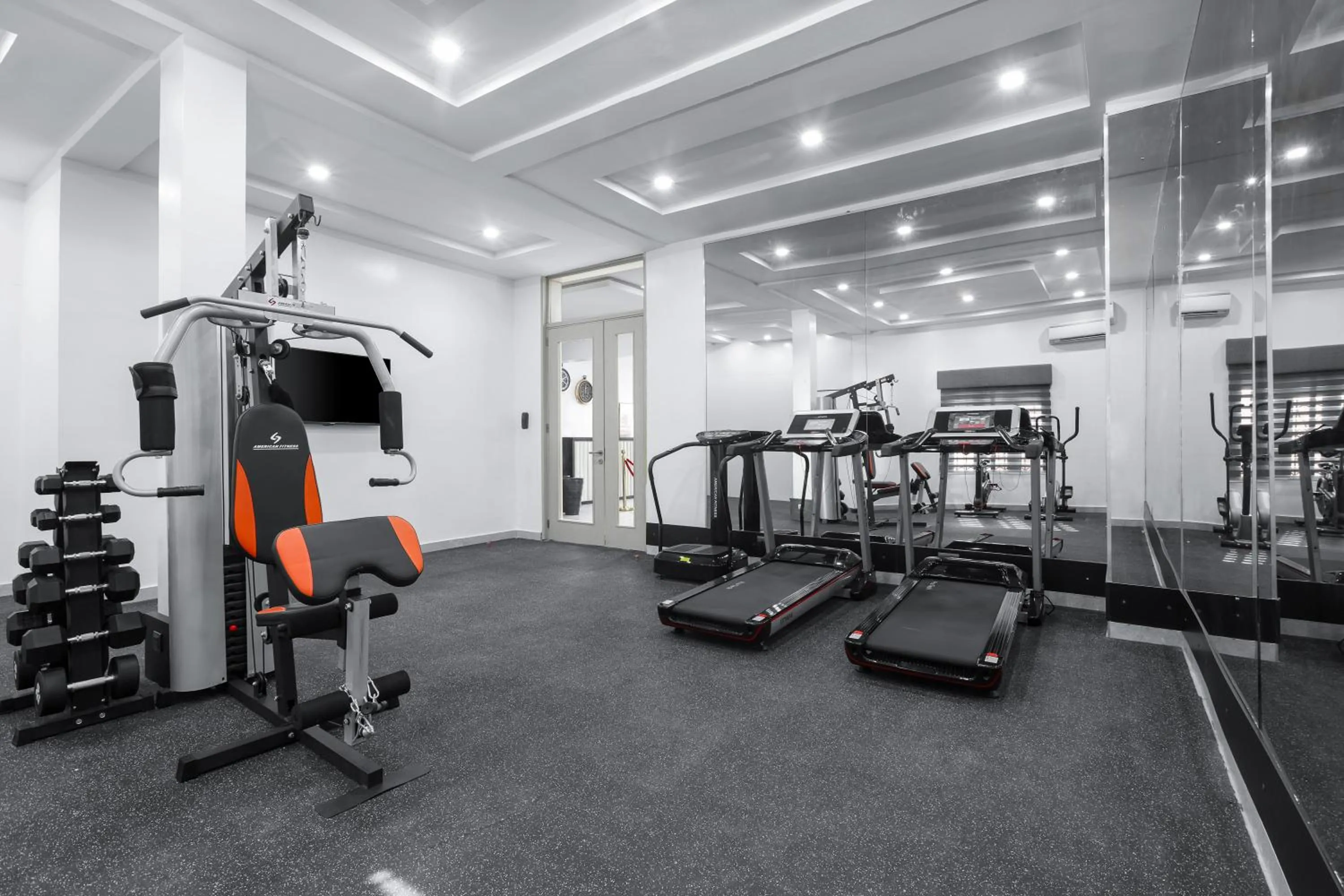 Fitness centre/facilities in BKT Cribs - Apartments & Suites