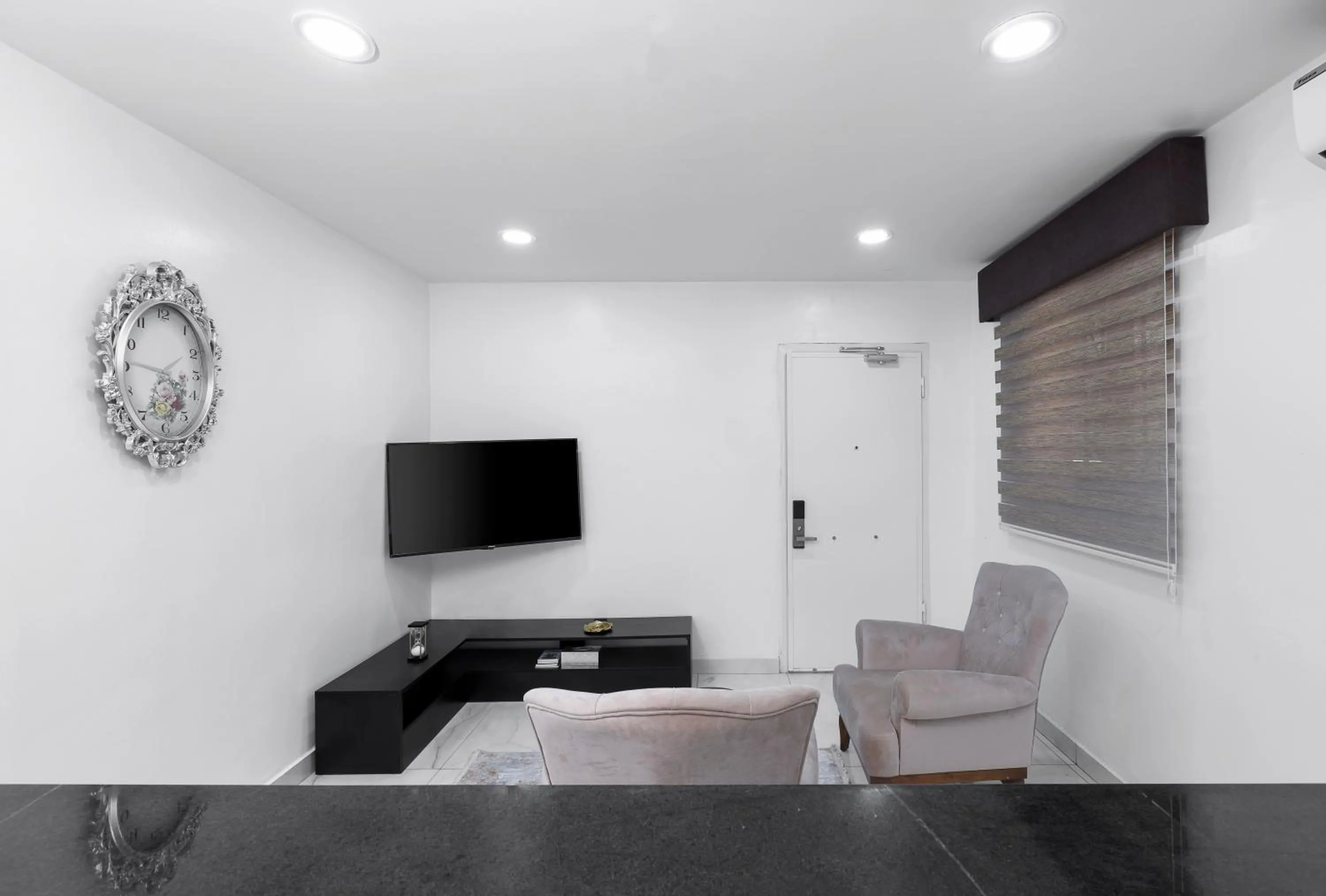 Communal lounge/ TV room in BKT Cribs - Apartments & Suites