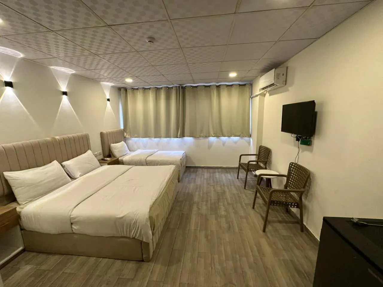 Egy Days Hotel Egy Days Hotel