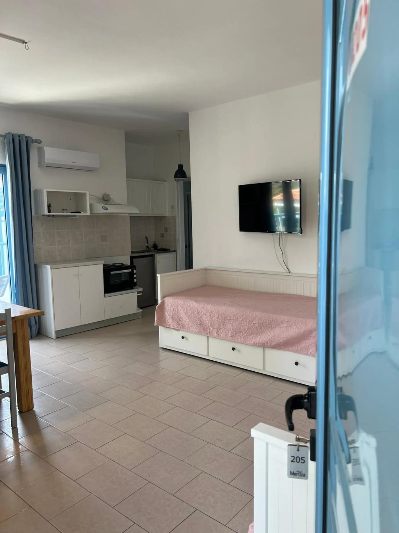 Bed in Villa Mertiza