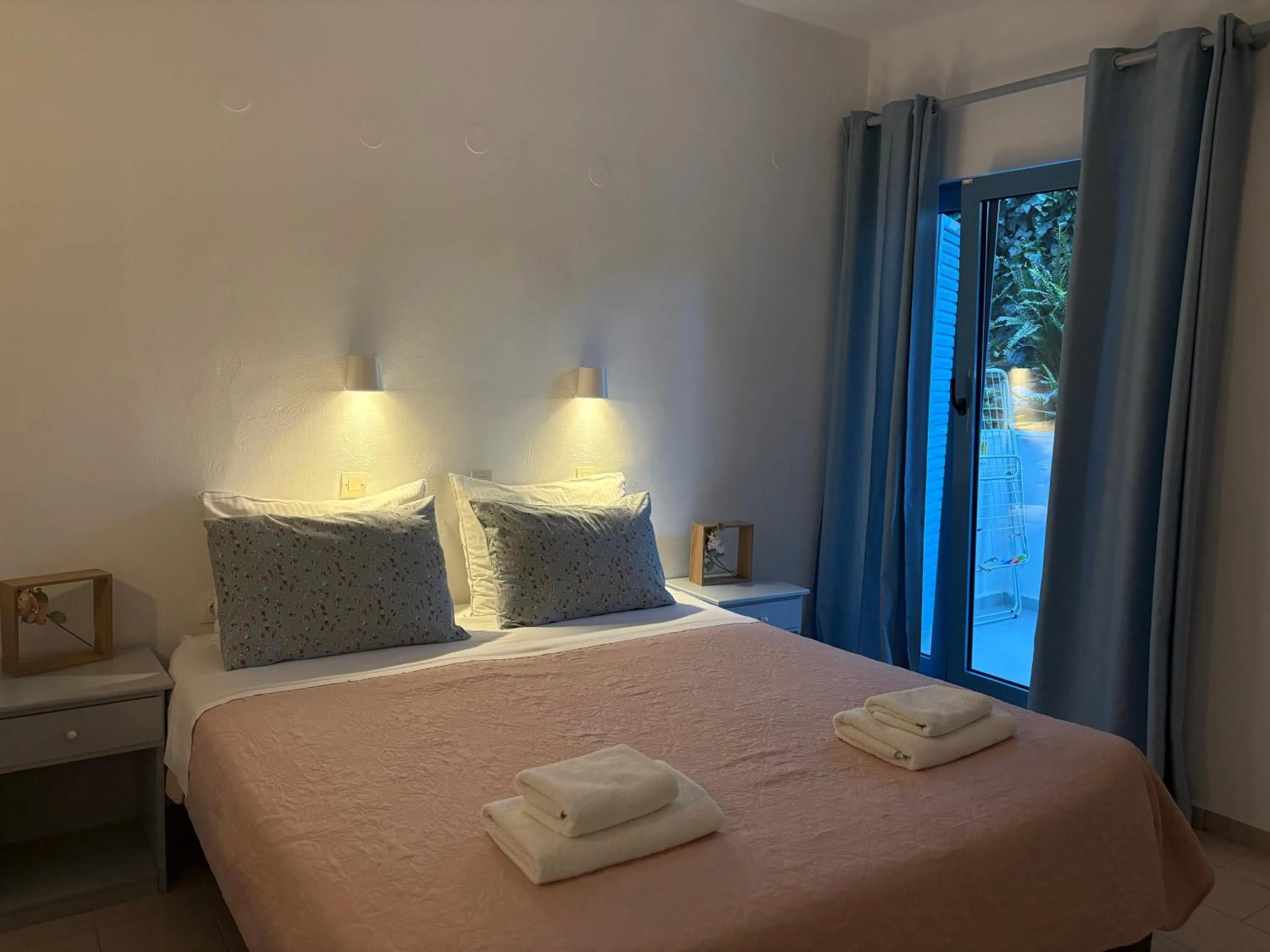 Bed in Villa Mertiza