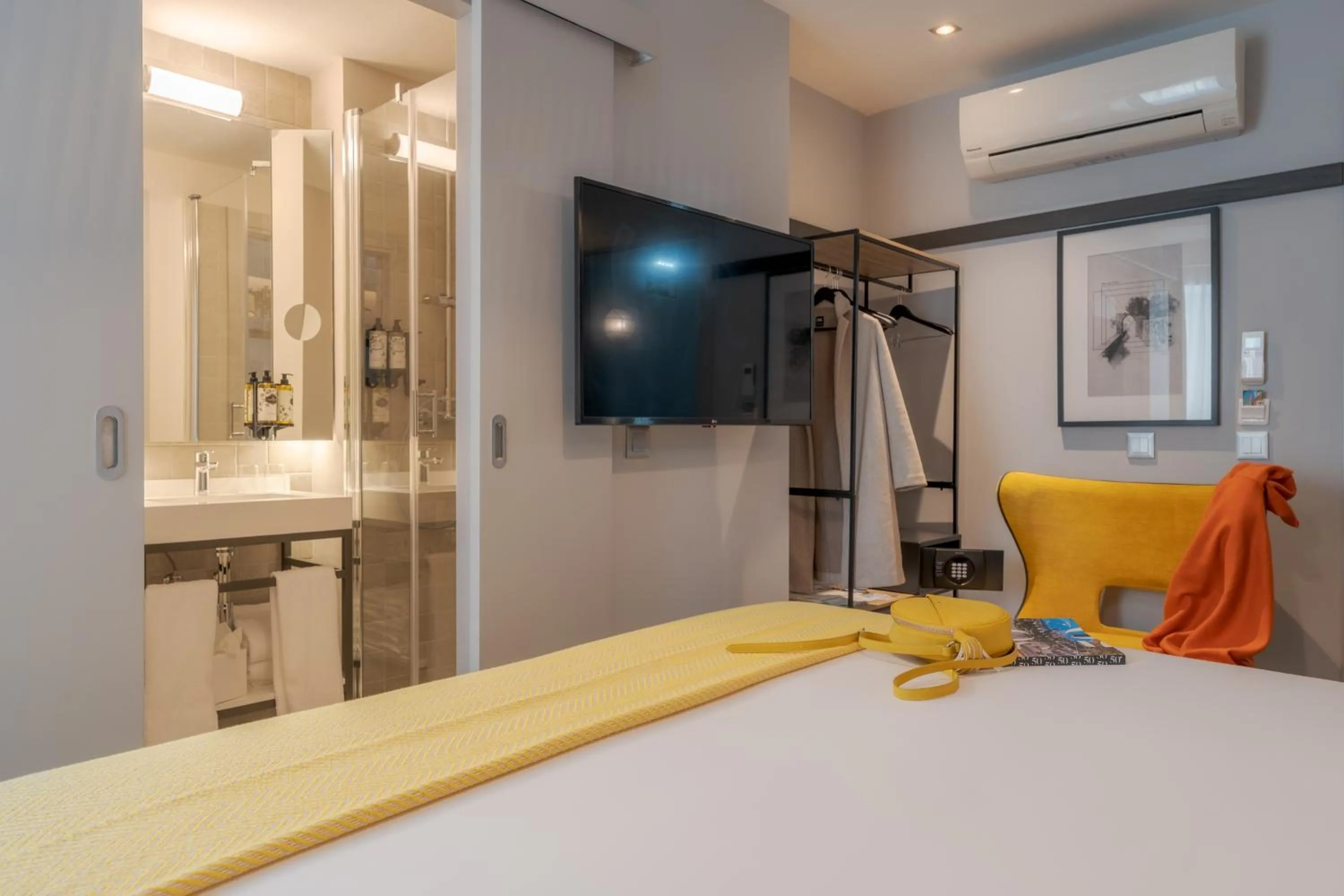 Bedroom, Bed in Pousada Alfama