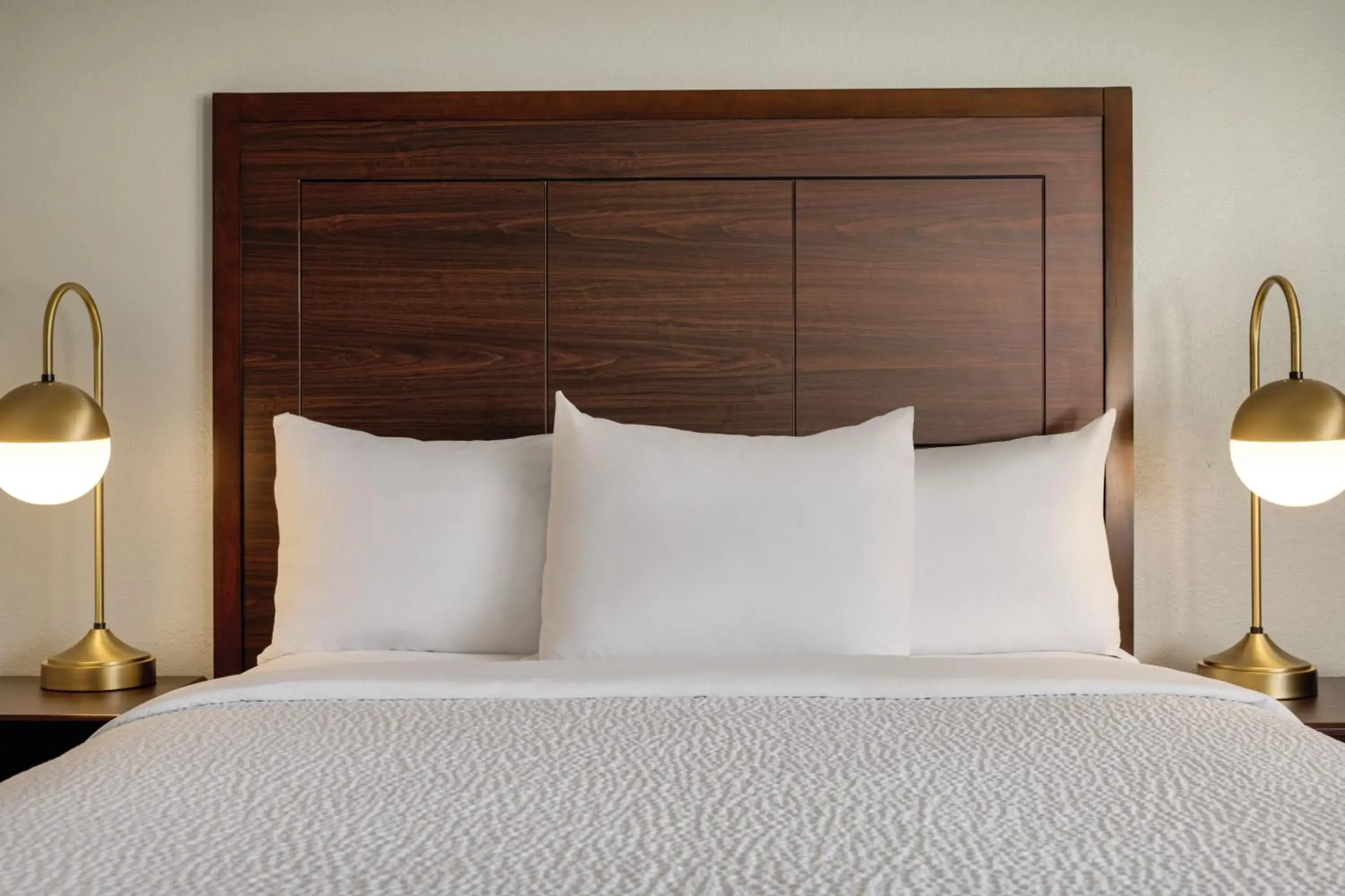 Queen Room - Non-Smoking in AmericInn by Wyndham Madison WI Queen Room - Non-Smoking in AmericInn by Wyndham Madison WI