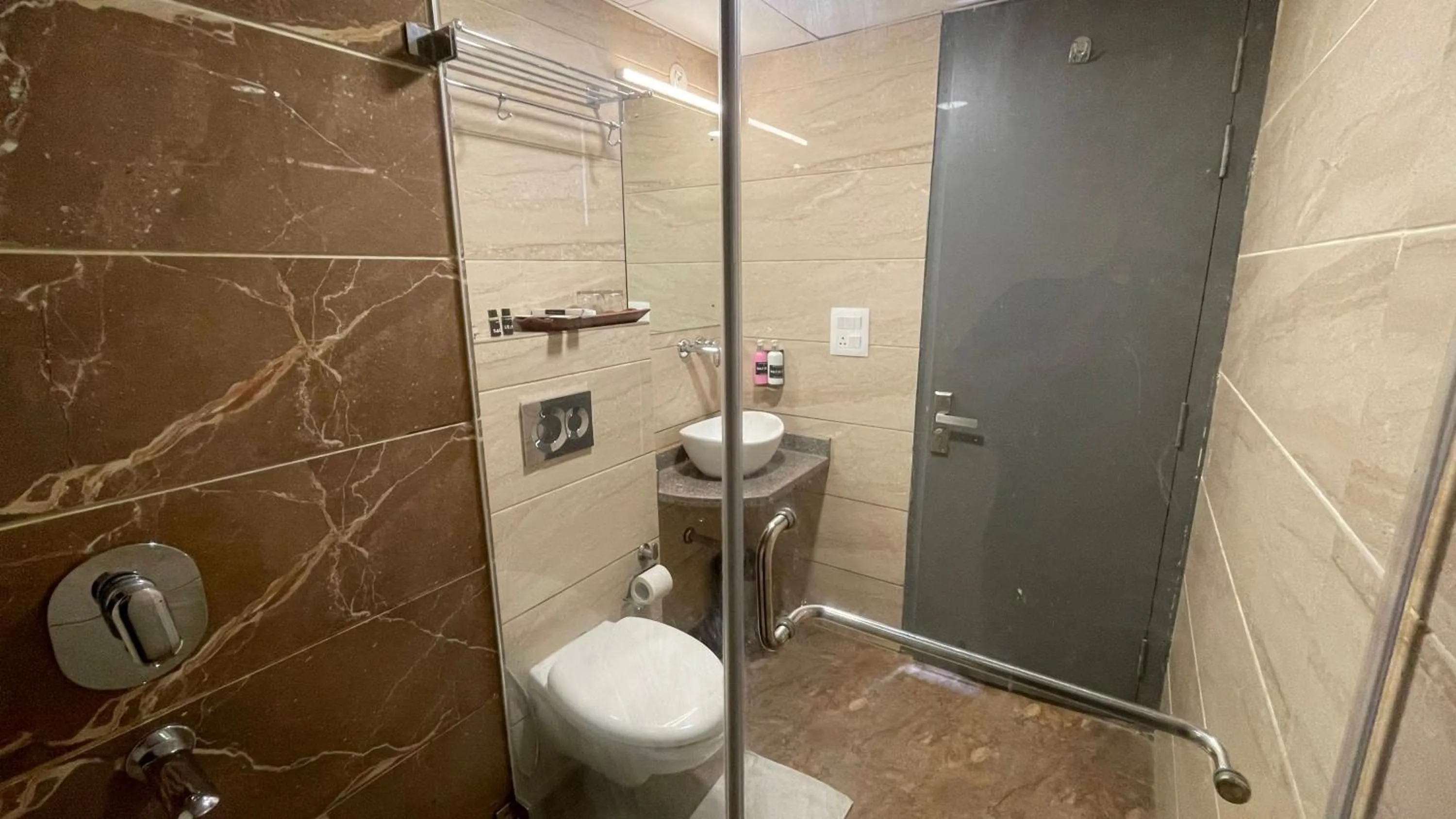 Shower in Saltstayz Express - Medicity Near Medanta Hospital