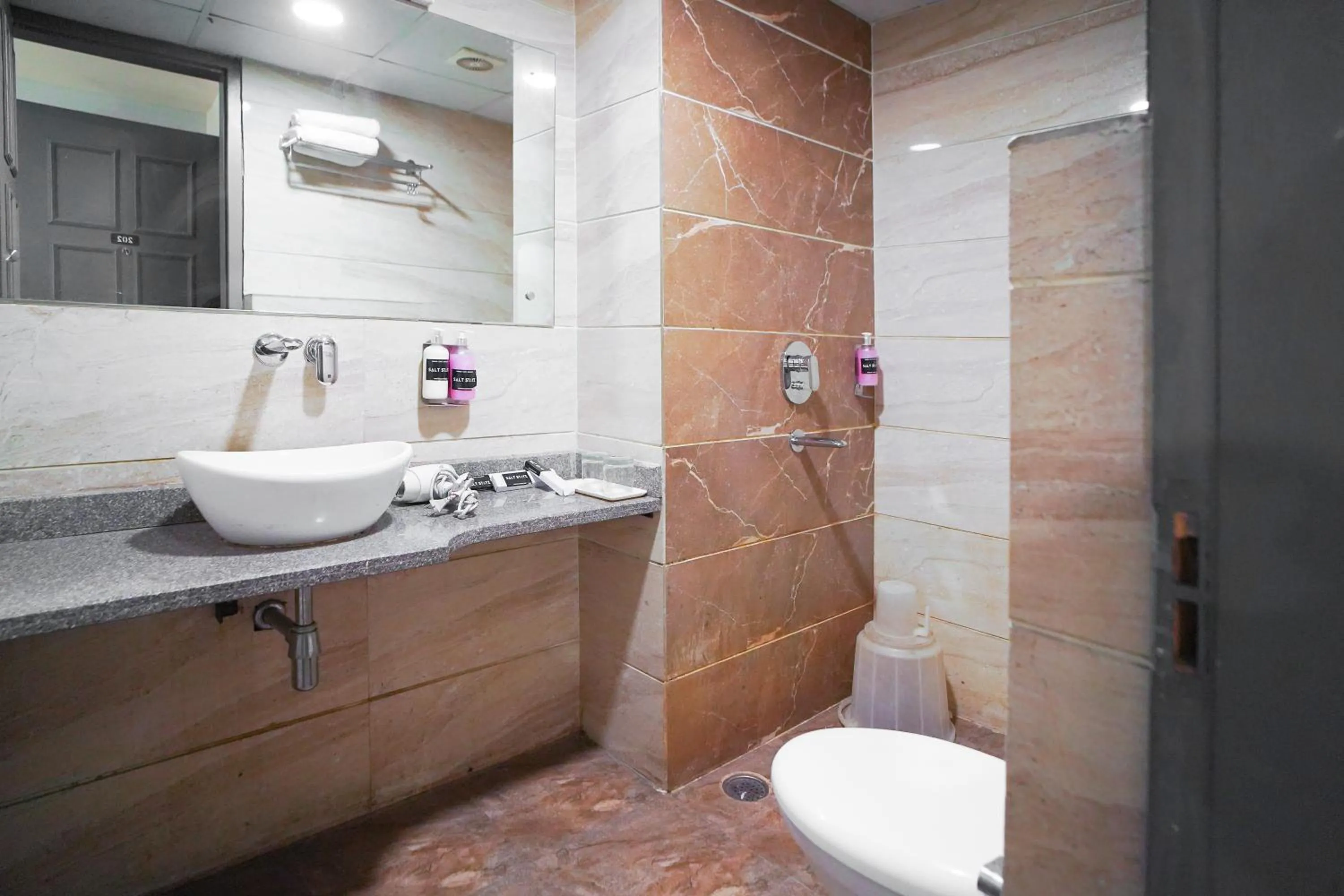 Shower in Saltstayz Express - Medicity Near Medanta Hospital