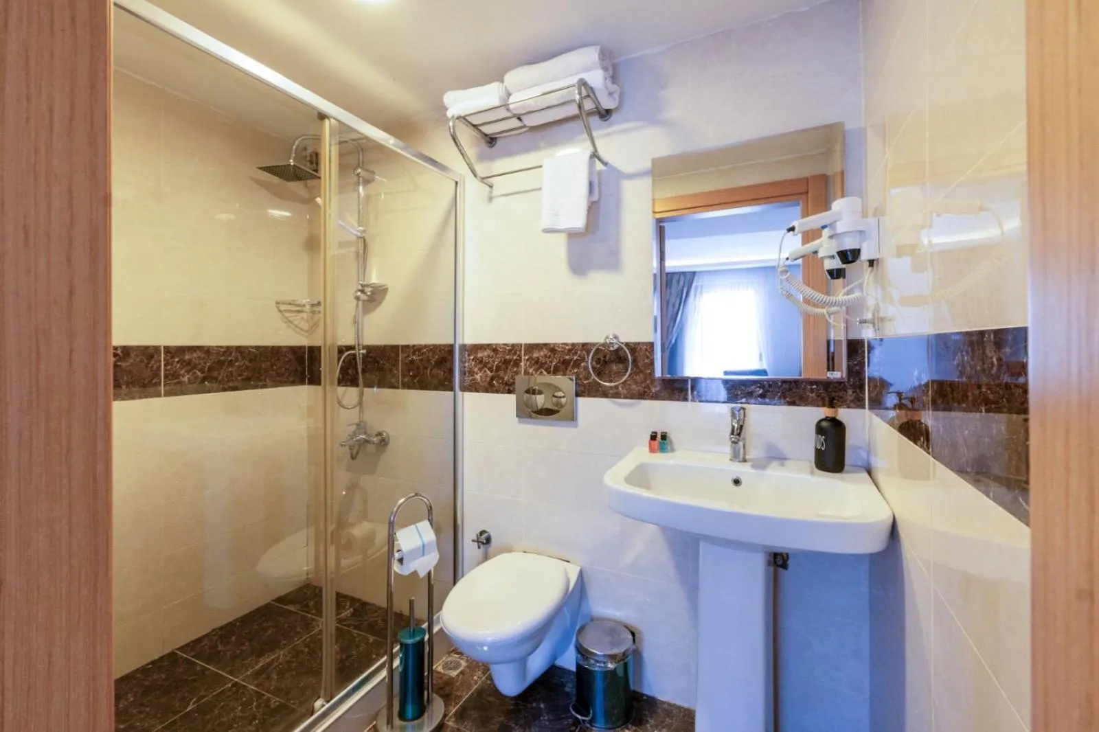 Shower in GalataportWawhotel