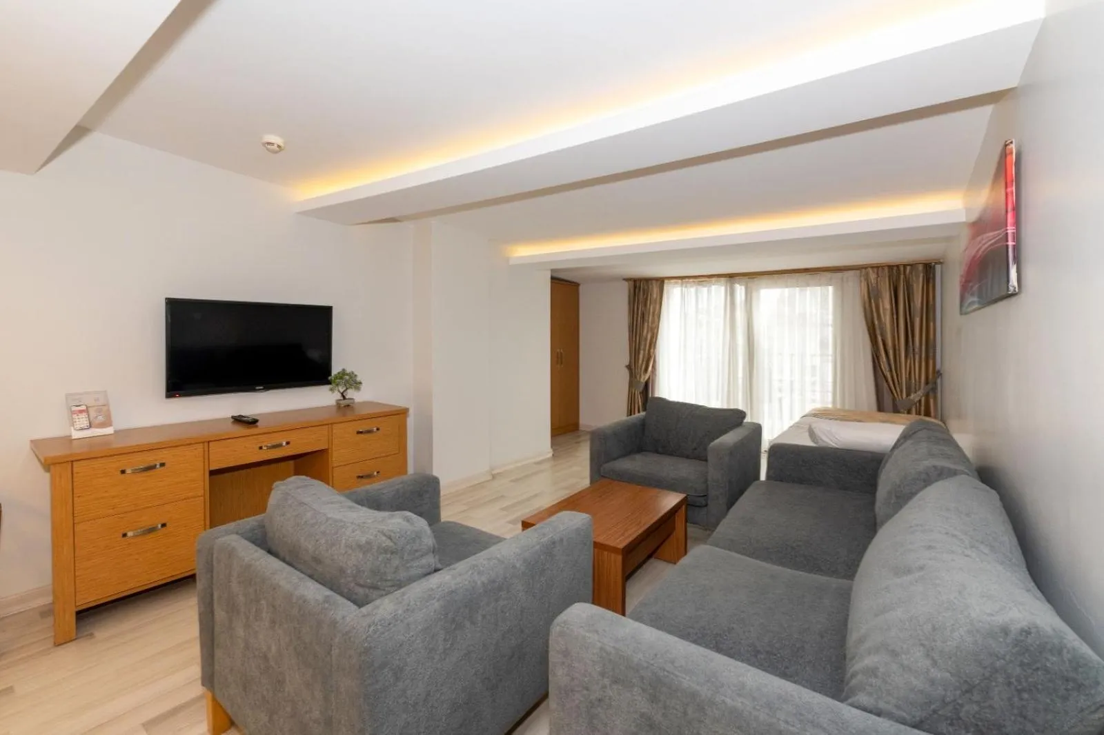 Communal lounge/ TV room in GalataportWawhotel