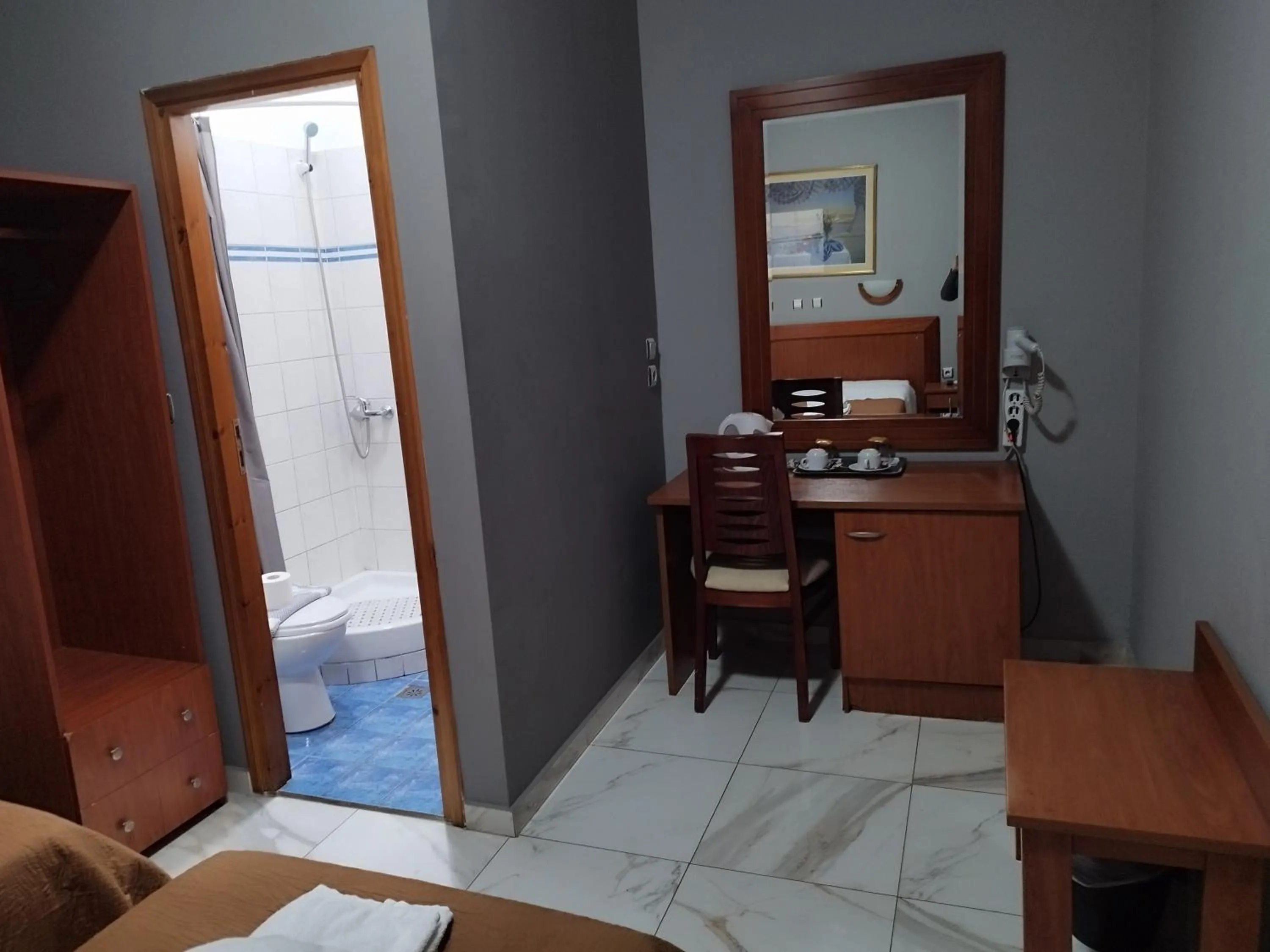 Area and facilities, Bed in Piraeus Acropole Hotel