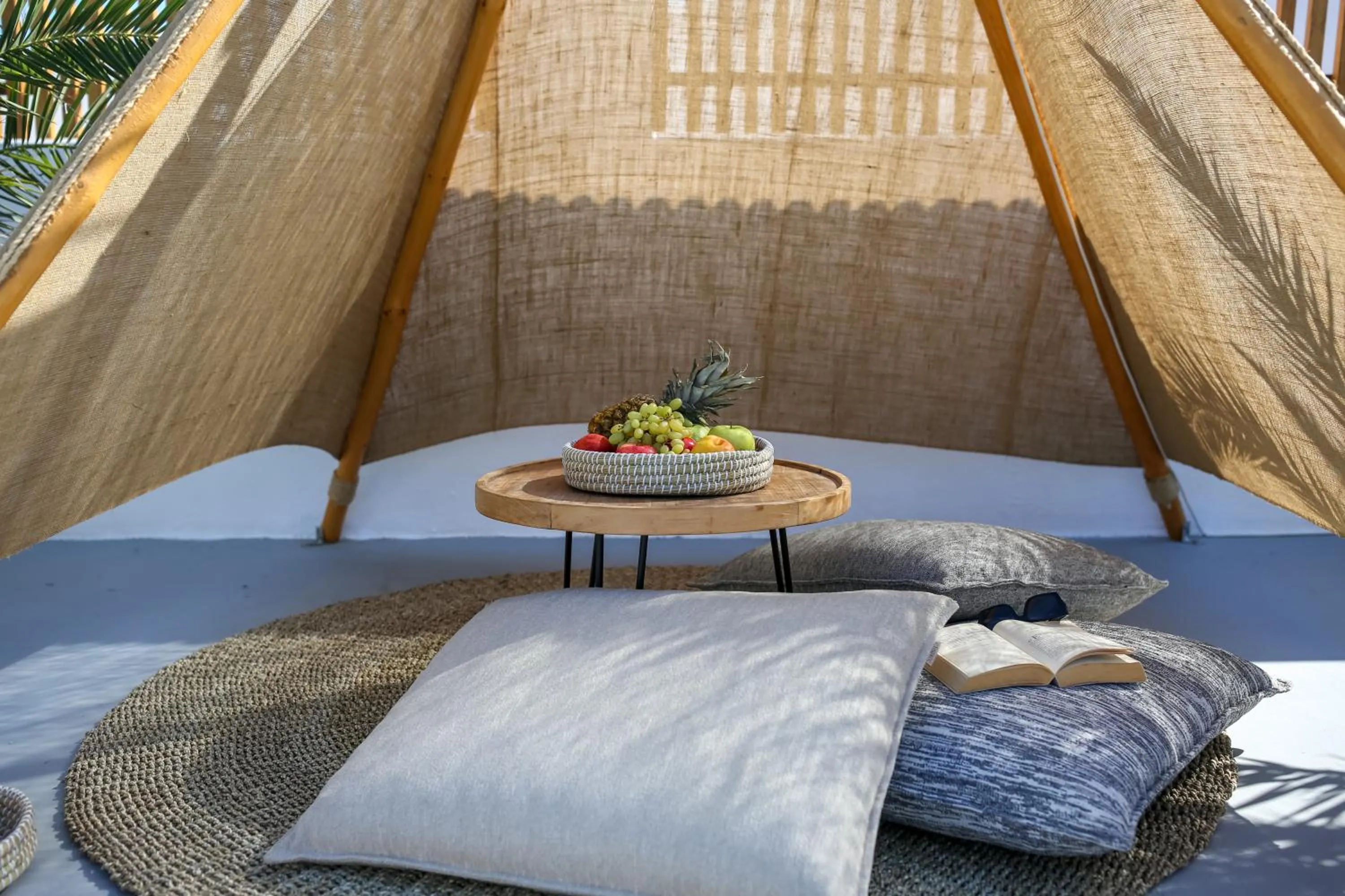 Restaurant/places to eat in Margarita Hotel