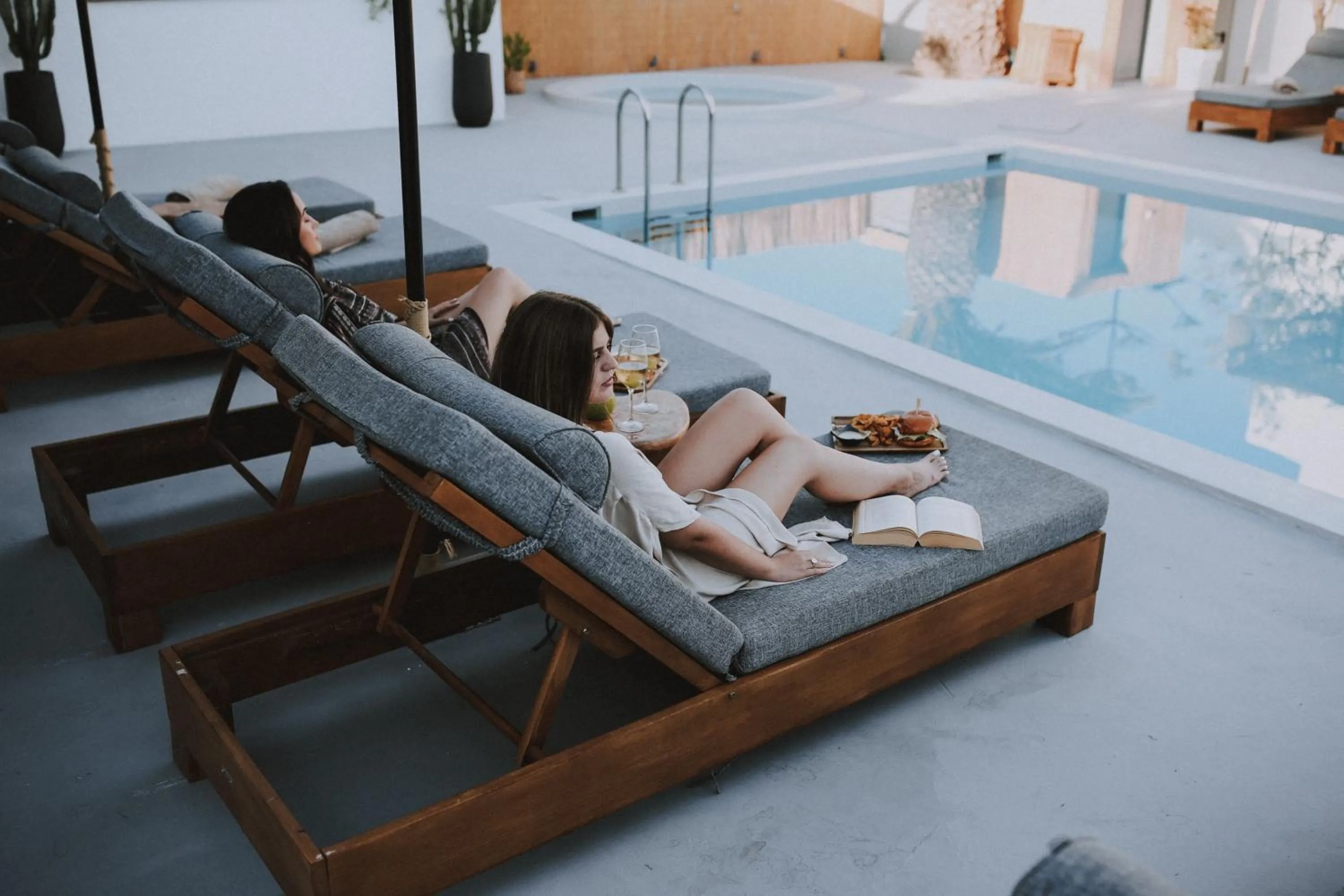 Restaurant/places to eat in Margarita Hotel