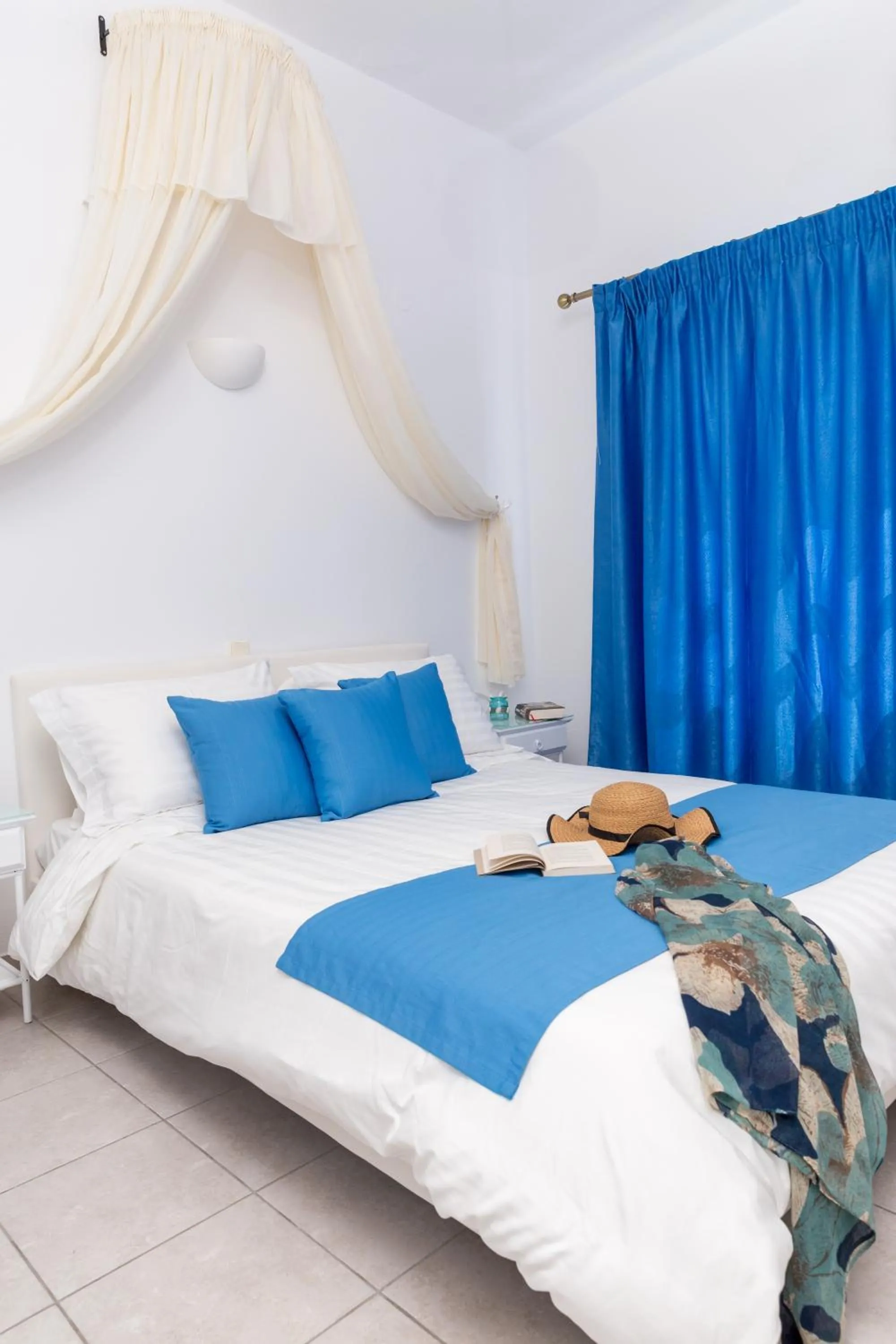 Bed in Margarita Hotel