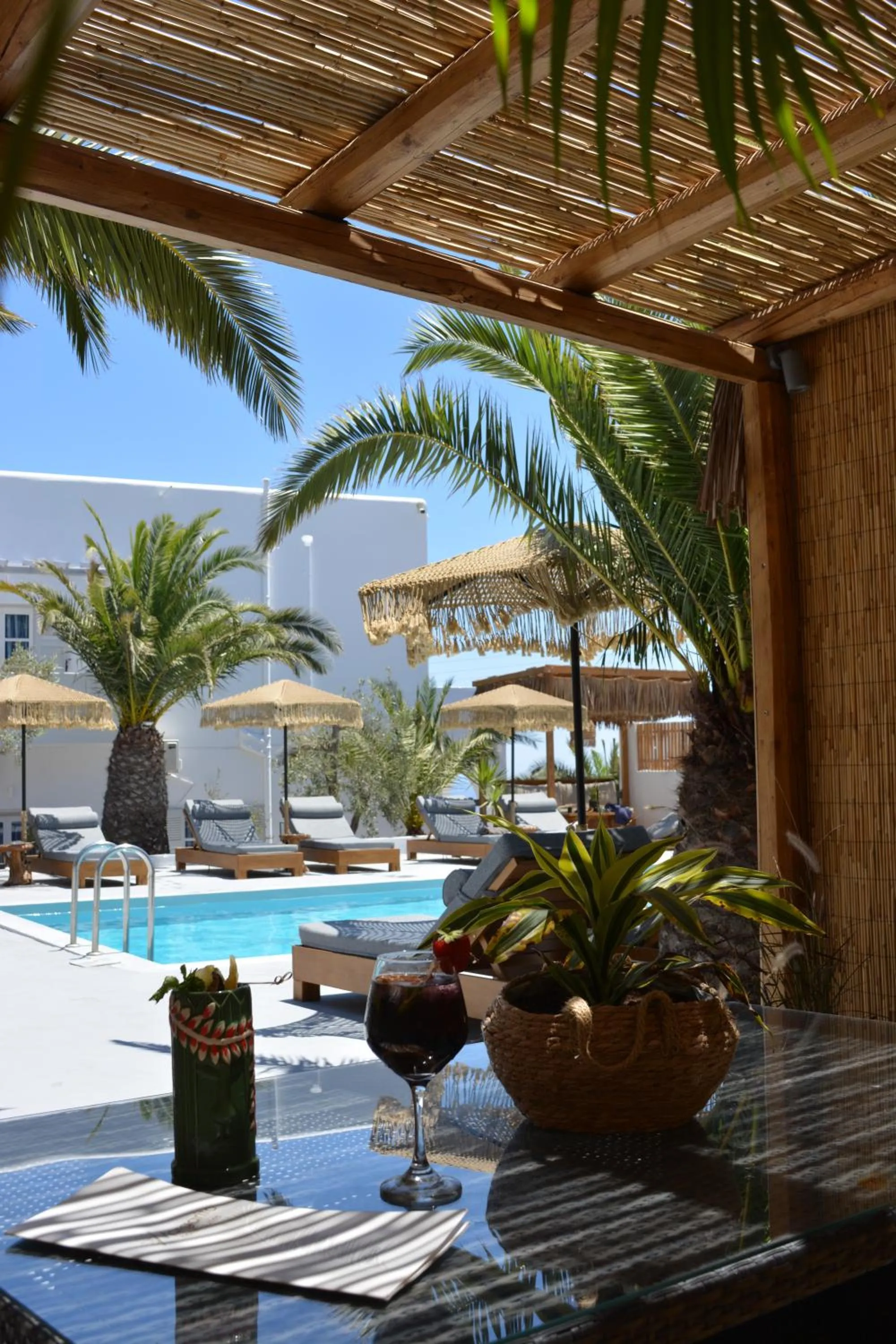 Restaurant/places to eat in Margarita Hotel