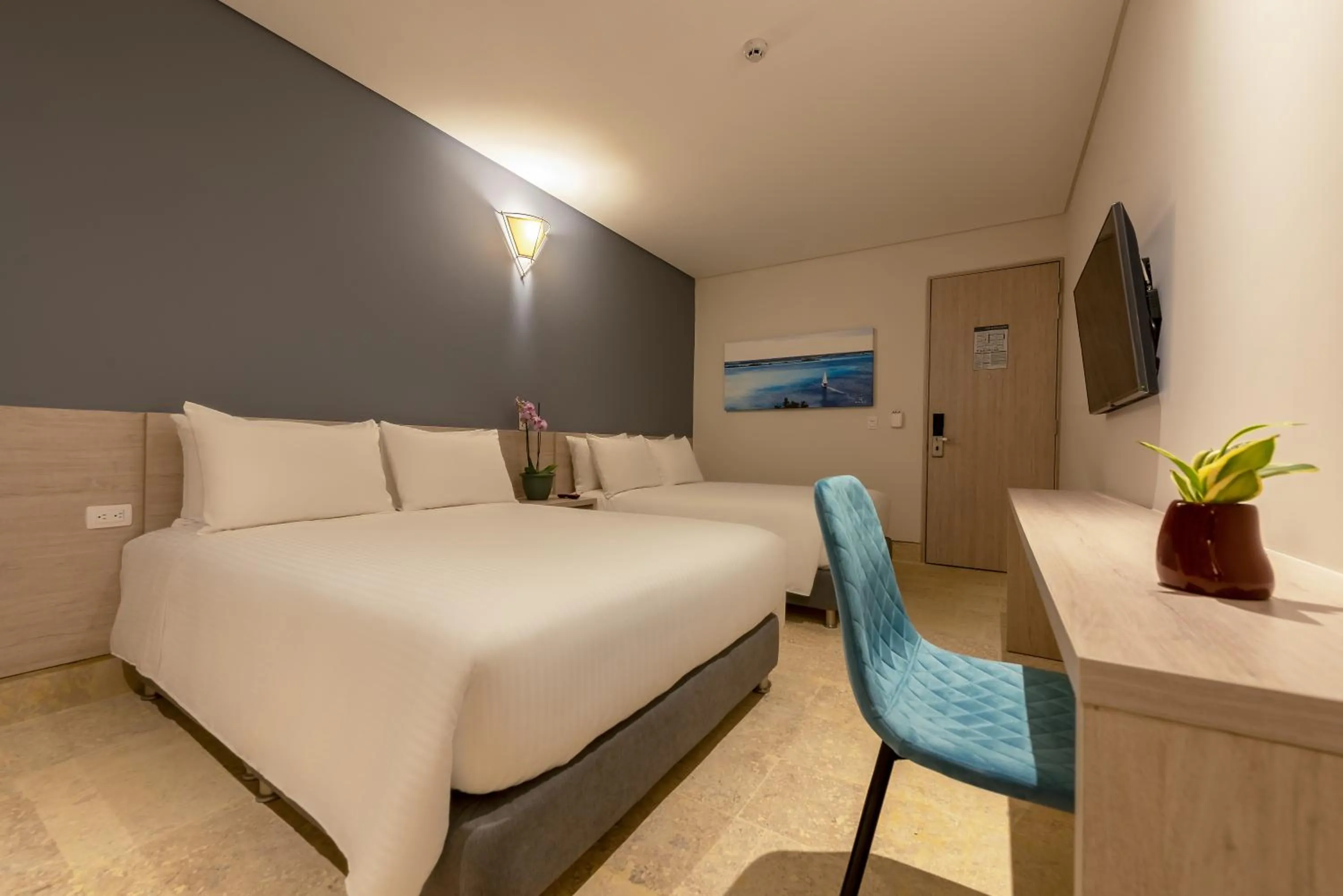 Photo of the whole room, Bed in Hotel Rilux Cartagena